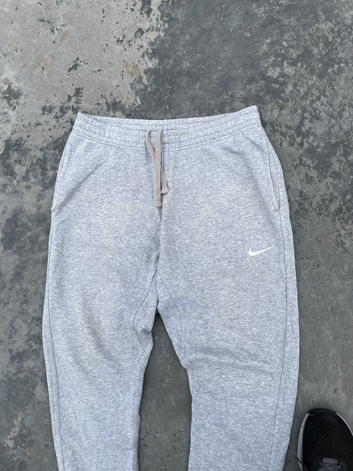 Nike Vintage Nike Grey Y2k Fleece Pants Joggers Streetwear Sk8 Size US 33 - 4 Thumbnail