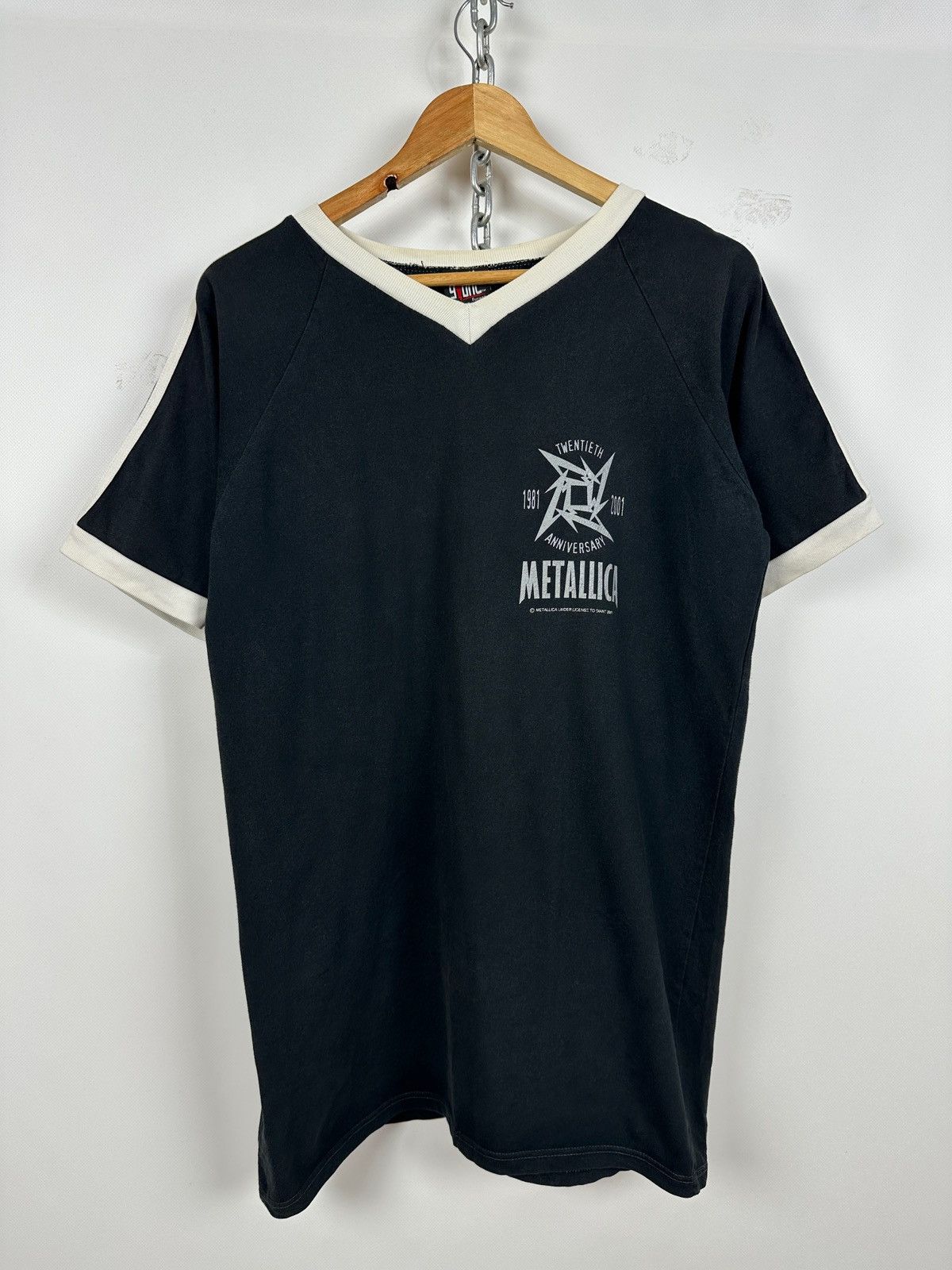 Band Tees Vintage Metallica 20th Anniversary 1981-2001 Giant T-Shirt Size US L / EU 52-54 / 3 - 1 Thumbnail