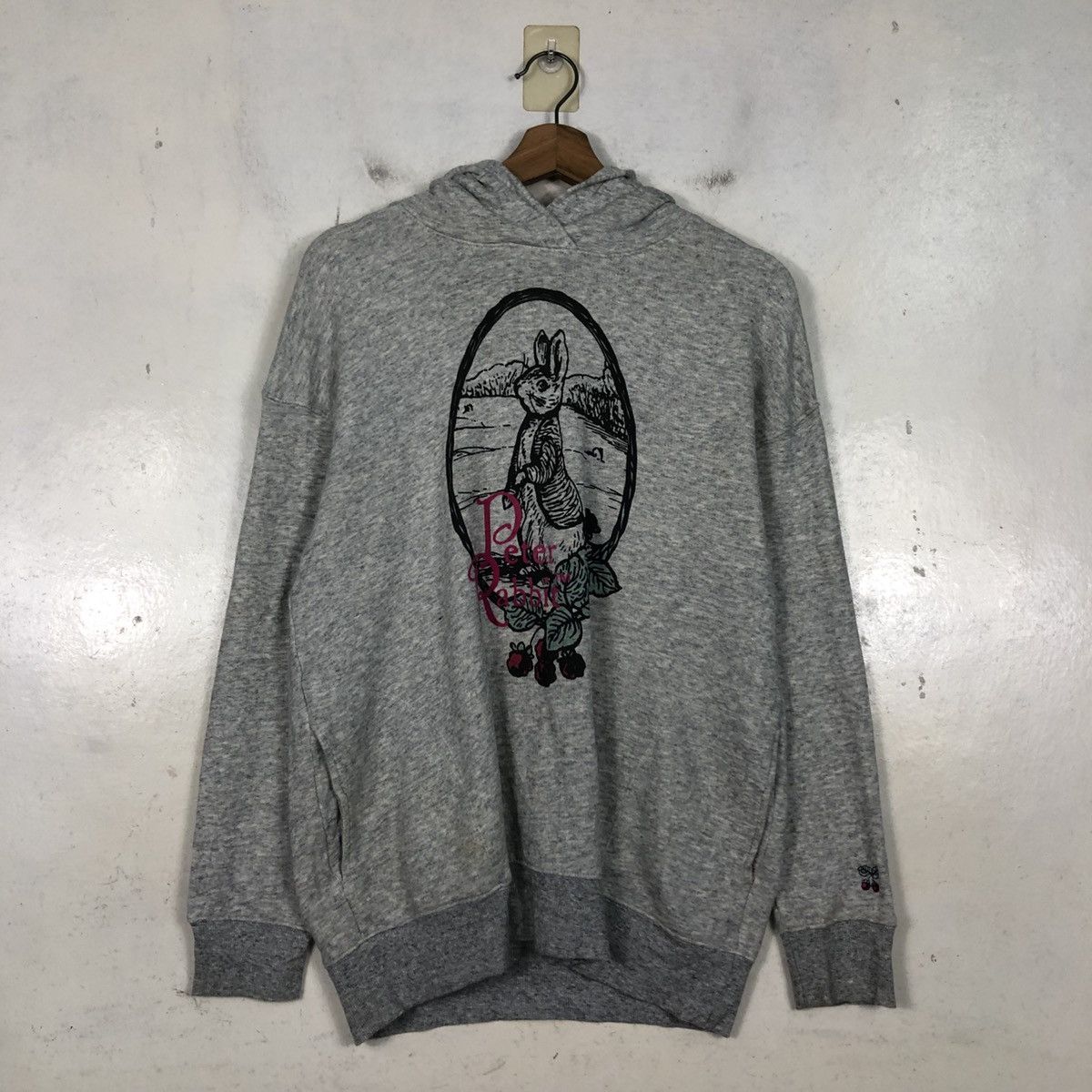 Japanese Brand 📌Hoodie Pull Over Cartoon Beatrix Potter Peter Rabbit Logo Size US M / EU 48-50 / 2 - 14 Thumbnail