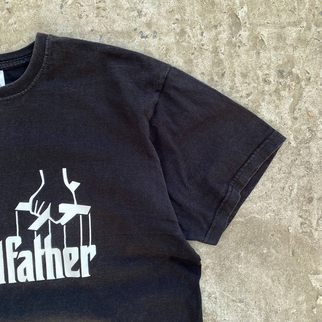 Band Tees Vintage T-shirts The Grandfather Big Logo Game Movie Y2K 00s Size US L / EU 52-54 / 3 - 7 Thumbnail