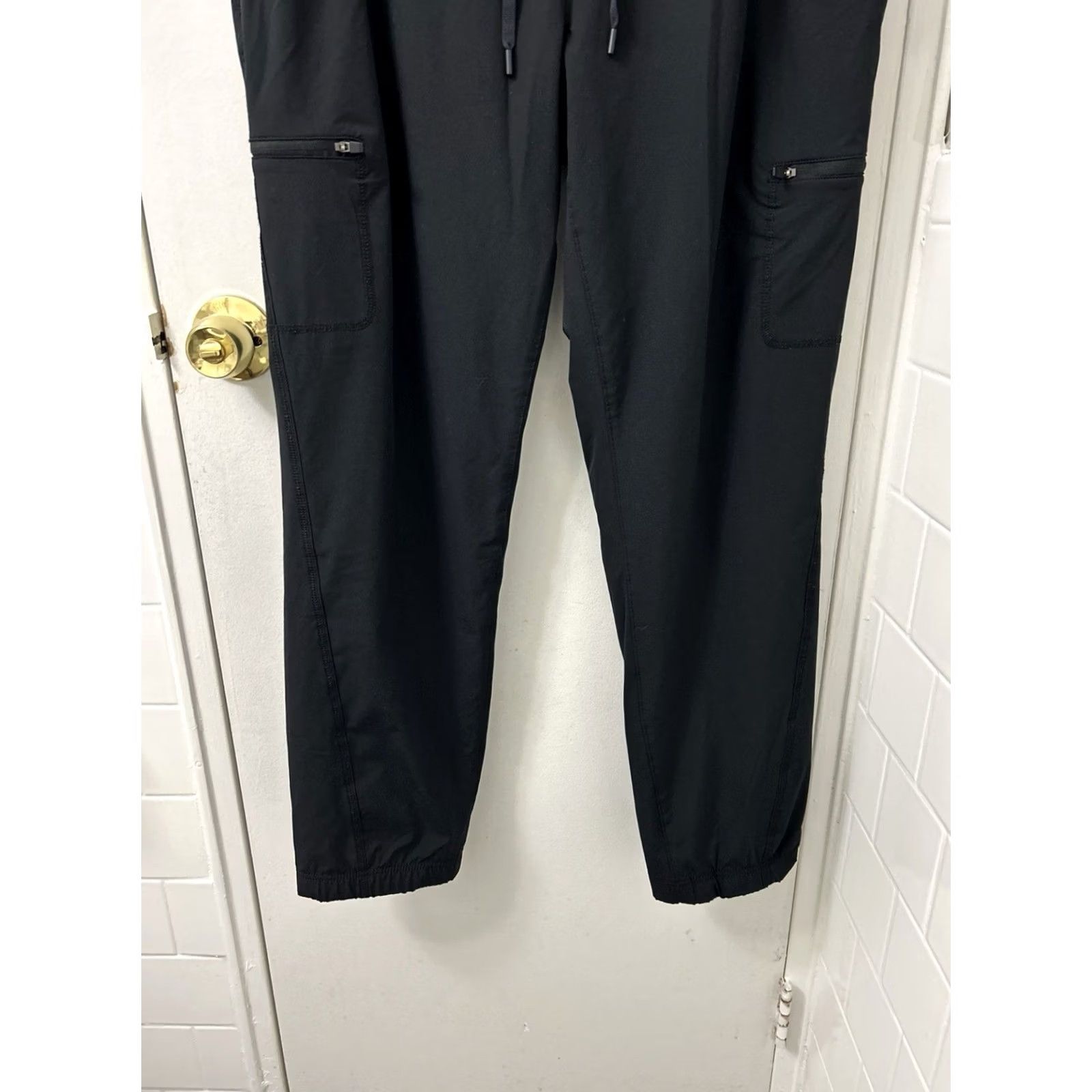 Eddie Bauer Eddie Bauer First Ascent Fleece Lined Cargo Joggers Womens 12x30 Black Size 34" / US 12 / IT 48 - 3 Thumbnail