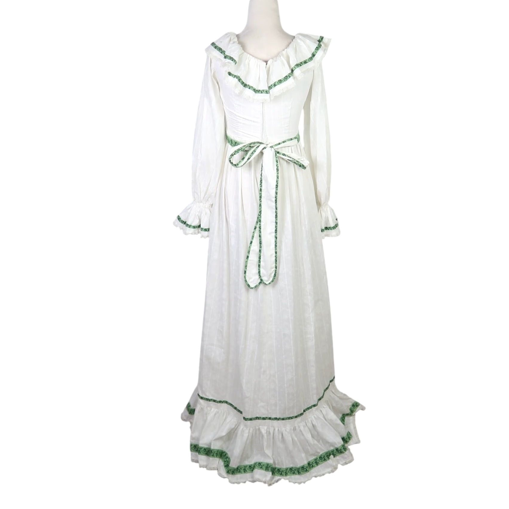 Vintage VINTAGE 70s White Floral Maxi Dress XS Women Long Sleeve Bohemian Prairie Frilly Collar Flounce Belt Formal Party/Cocktail Dress Size XS / US 0-2 / IT 36-38 - 4 Thumbnail