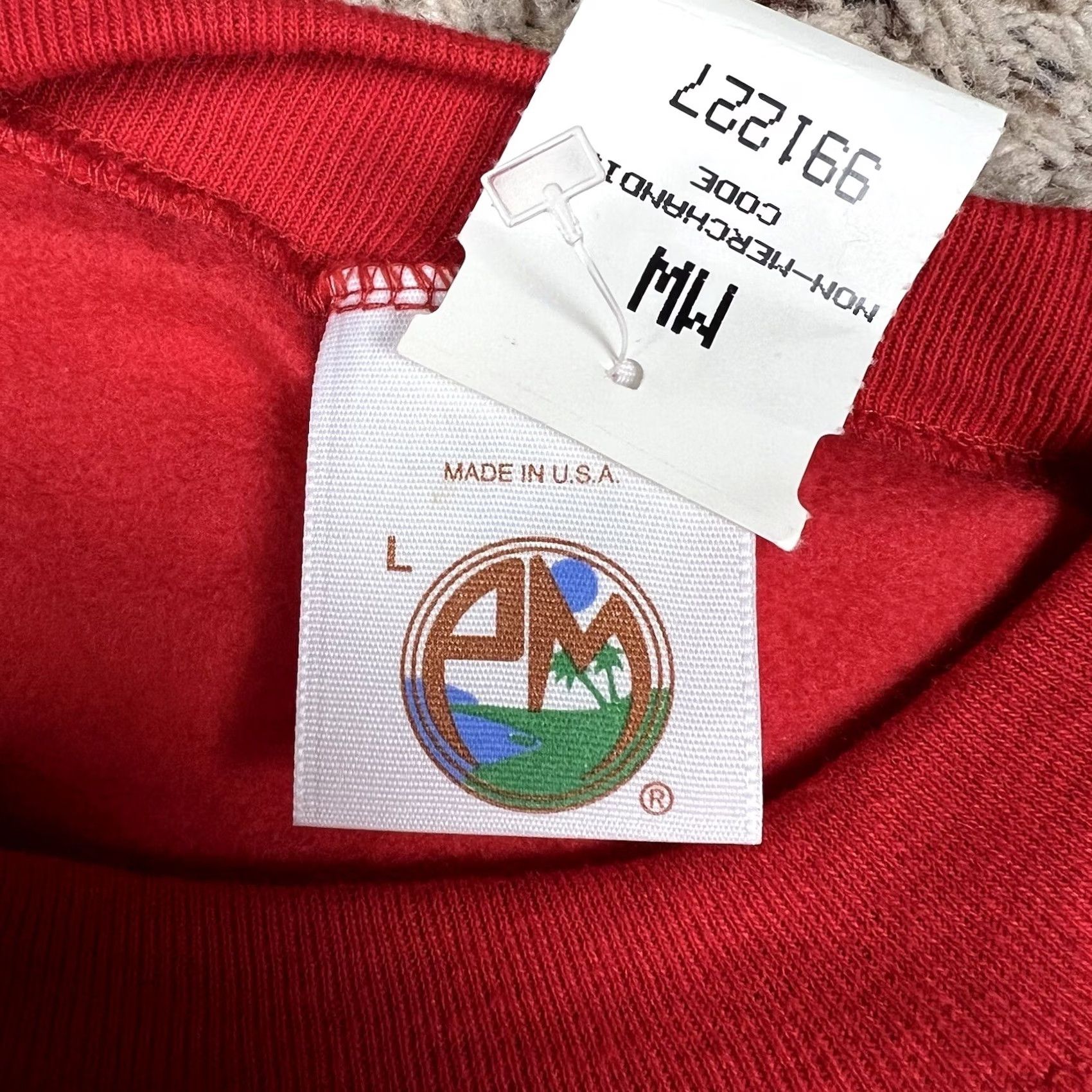Vintage VINTAGE 90s Bear Hug From Illinois Christmas Crewneck Sweatshirt L Unisex Adults Red Christmas Bear Graphic Print USA Made PM Size US L / EU 52-54 / 3 - 2 Thumbnail