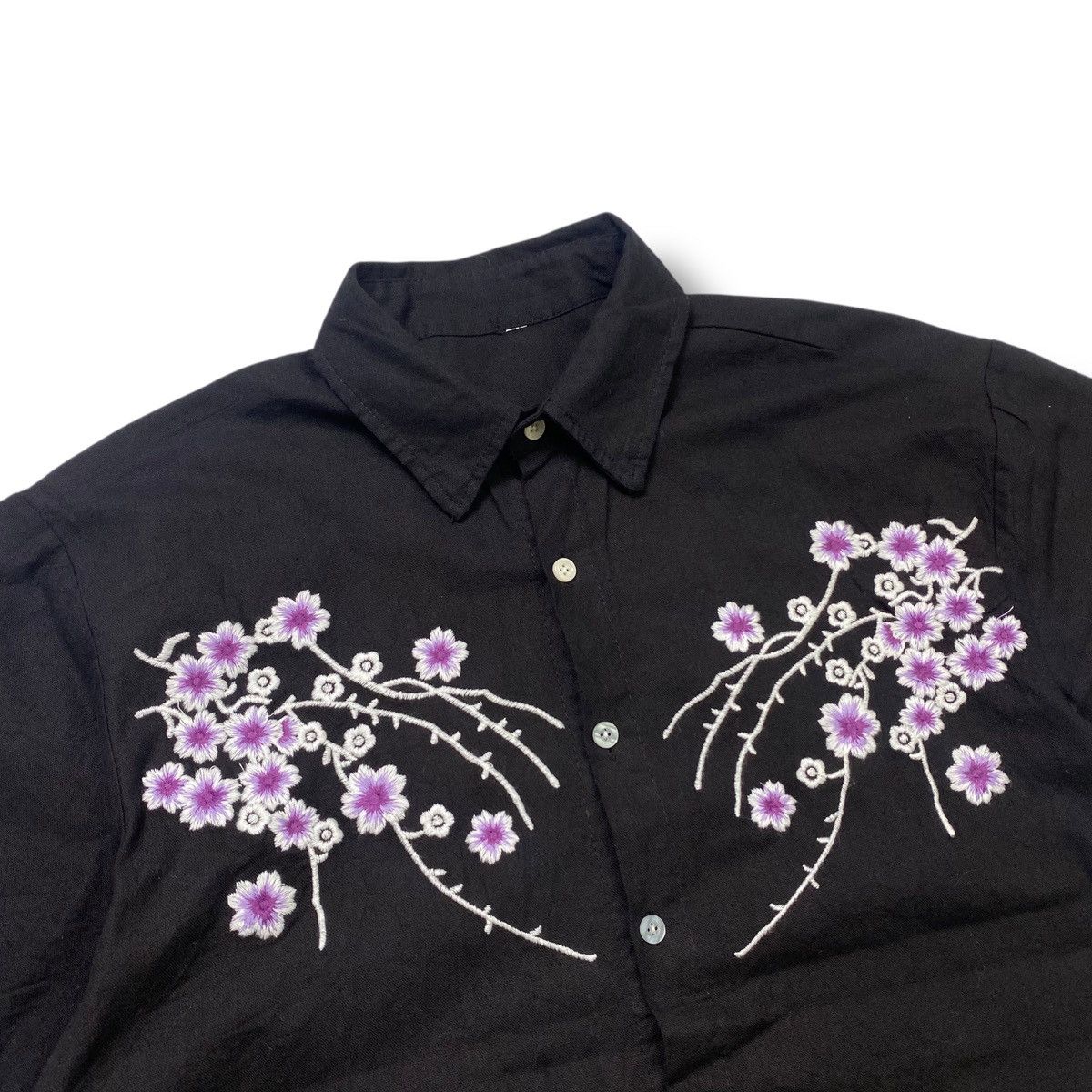 Other Vintage Handmade Flower Embroidery button shirt Size US M / EU 48-50 / 2 - 4 Thumbnail