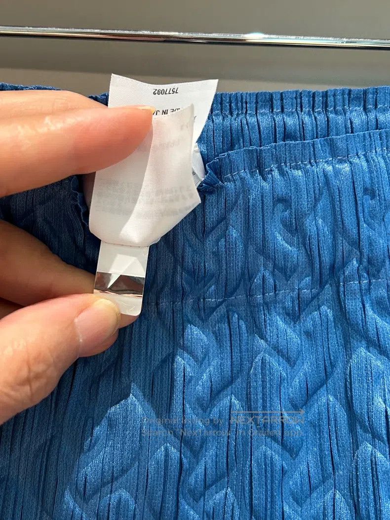 Issey Miyake Issey Miyake size:3 Cable Knit Midi Skirt Size 22" - 4 Thumbnail