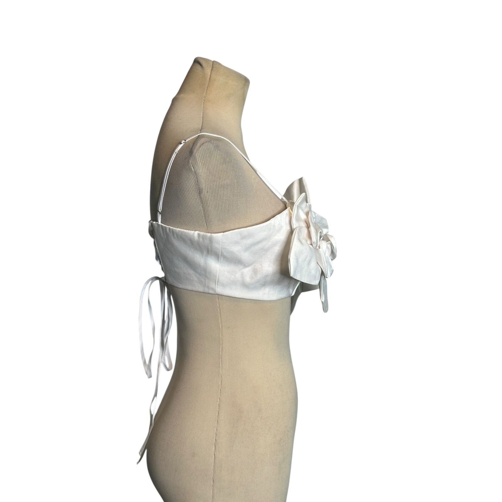 Shein Shein Bae white flowers back lace up crop top size Small Size S / US 4 / IT 40 - 6 Thumbnail