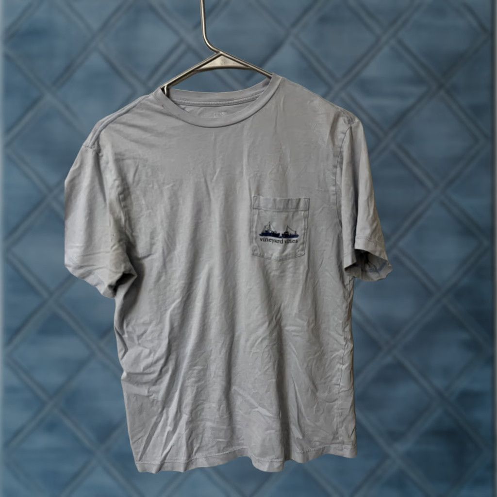 Vineyard Vines Vineyard Vines T Shirt Mens XS Blue Boats Logo Pocket Short Sleeve Distres Size US XS / EU 42 / 0 - 1 Thumbnail