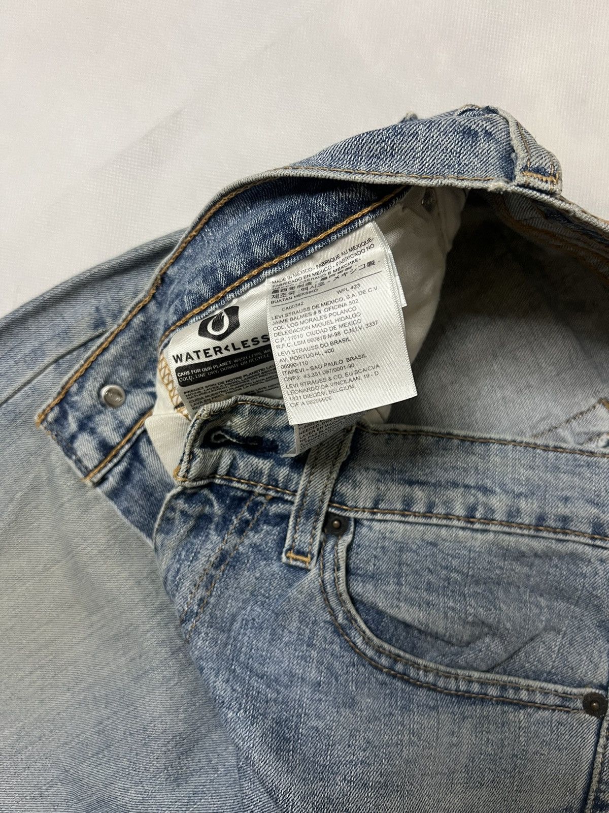 Levi's Vintage Levis 505 Blue Wash Distressed Denim Size US 30 / EU 46 - 4 Thumbnail
