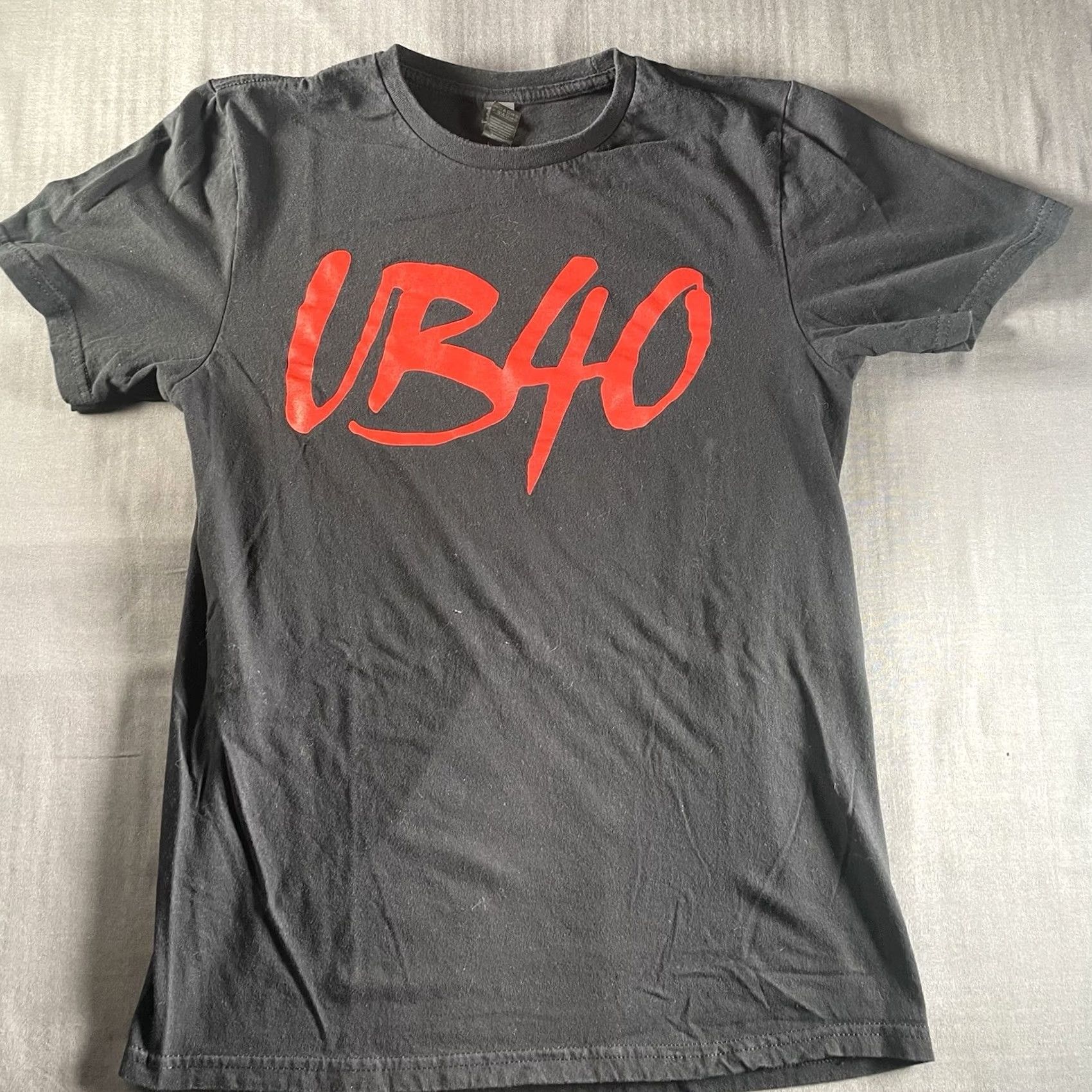 Vintage UB40 Shirt Men Small Red Black The Beat Reggae English T-Shirt S Mens Red Wine UB40 Shirt Reggae Shirt Size US S / EU 44-46 / 1 - 4 Thumbnail