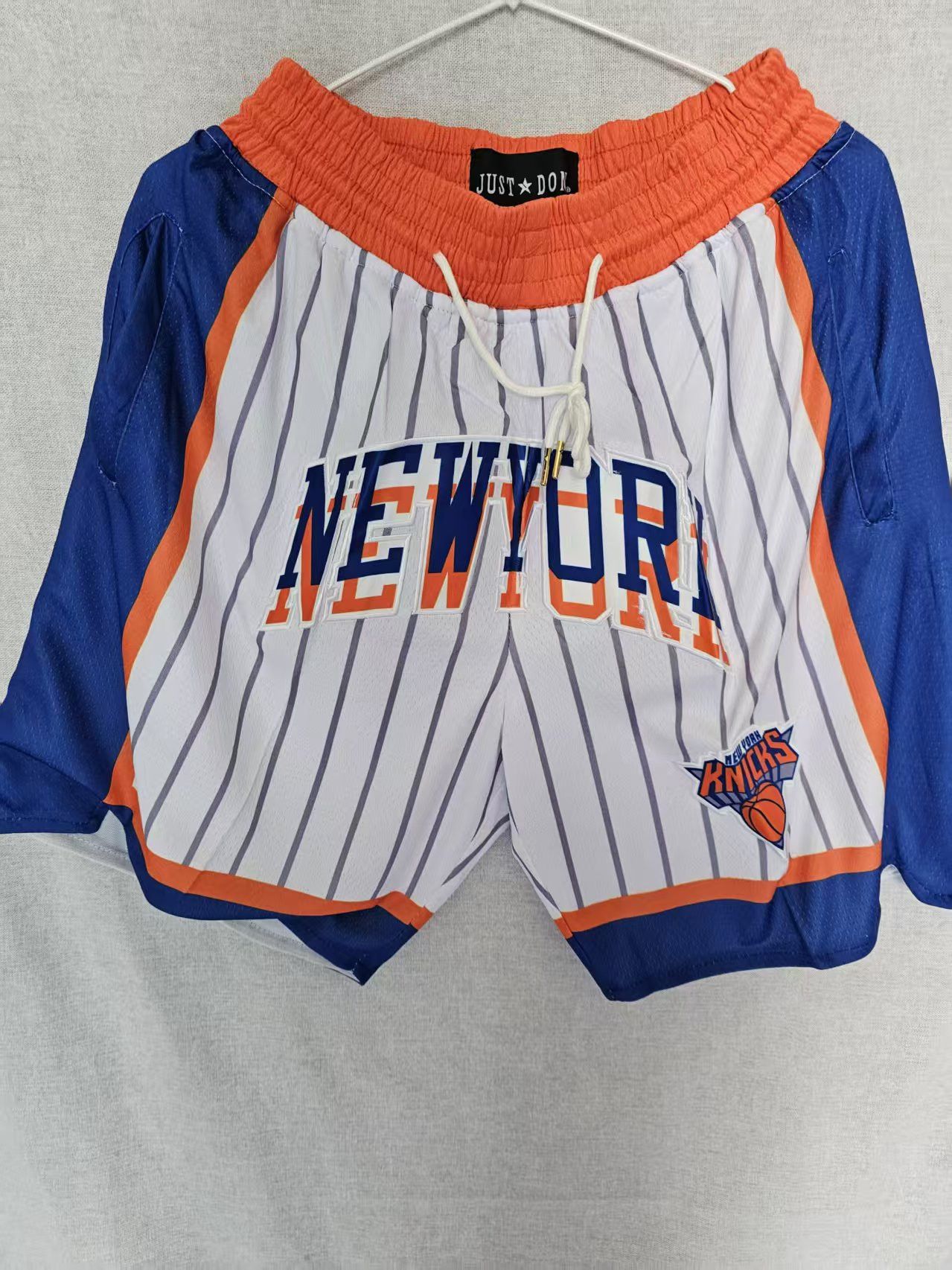 NBA New York Knicks Short XL Size US 36 / EU 52 - 1 Thumbnail