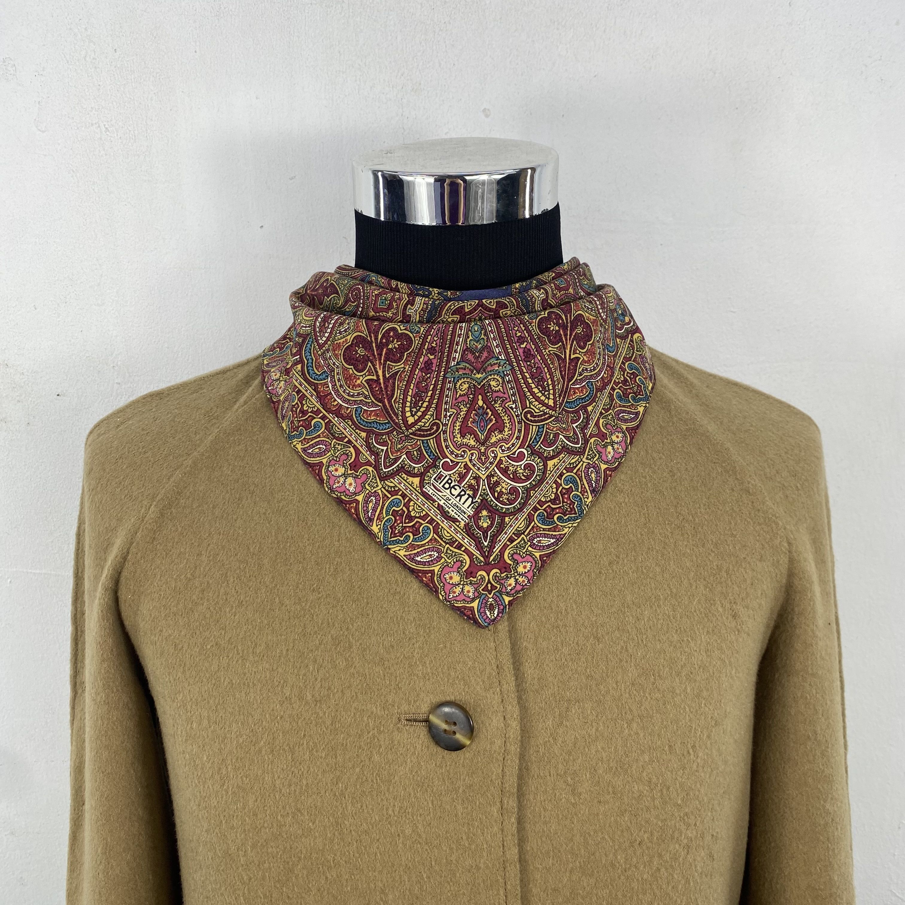 Liberty × Vintage Vintage Liberty Handkerchief Neckerchief Bandana H265Q Size ONE SIZE - 1 Thumbnail