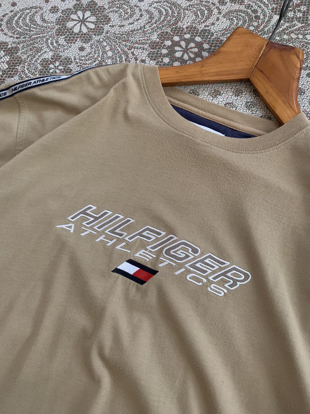 Tommy Hilfiger Hilfiger athletics vintage t-shirt Size US XL / EU 56 / 4 - 3 Thumbnail