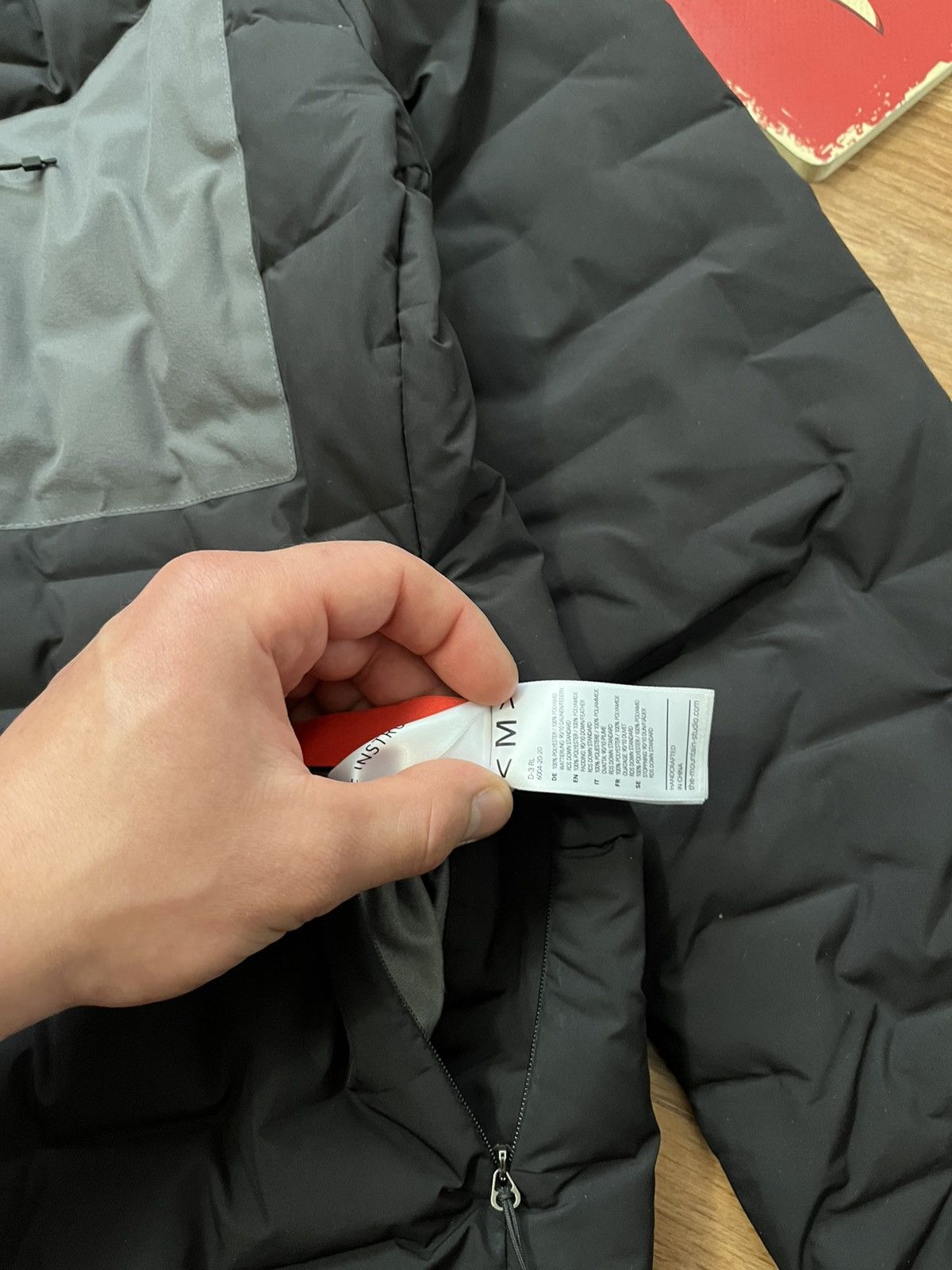 The Mountain The Mountain Studio Reversible Light Hood Jacket Black Onyx Size US M / EU 48-50 / 2 - 8 Thumbnail