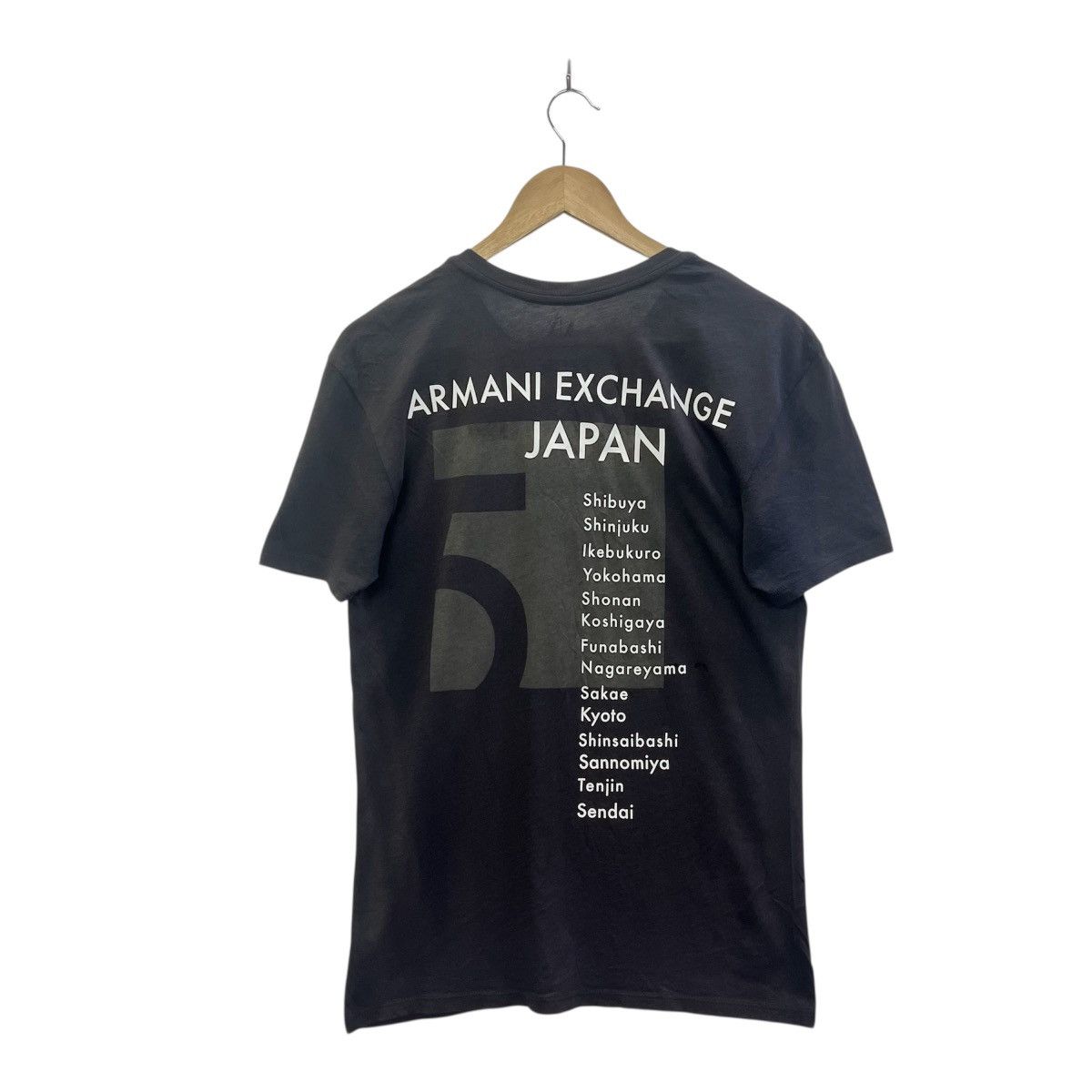 Armani Exchange ARMANI EXCHANGE 5th Anniversary JAPAN Commemorative Tshirt Size US S / EU 44-46 / 1 - 1 Thumbnail