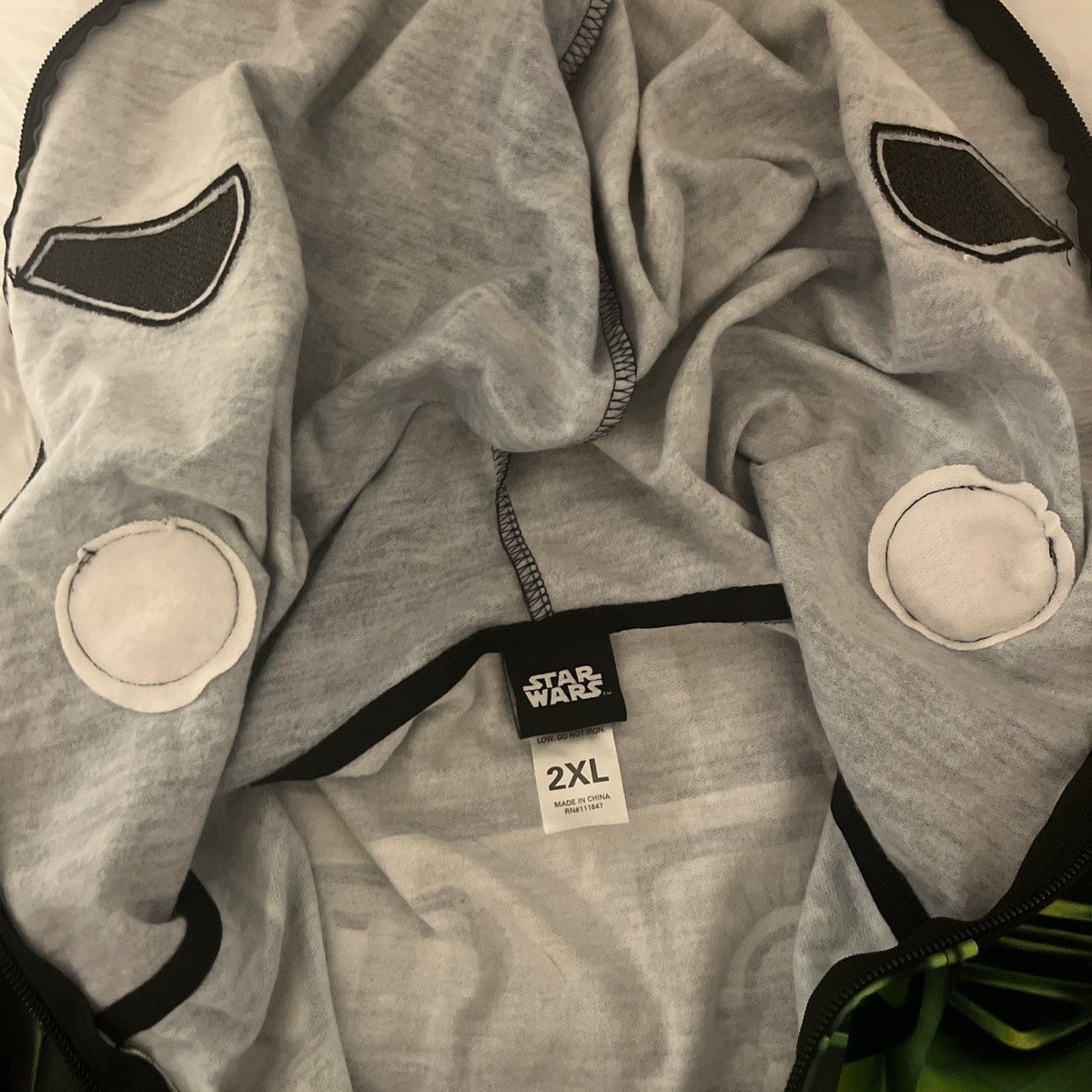 Disney New Disney StarWars Stormtrooper Glow Mask Hoodie Jacket XXL Size US XXL / EU 58 / 5 - 7 Thumbnail