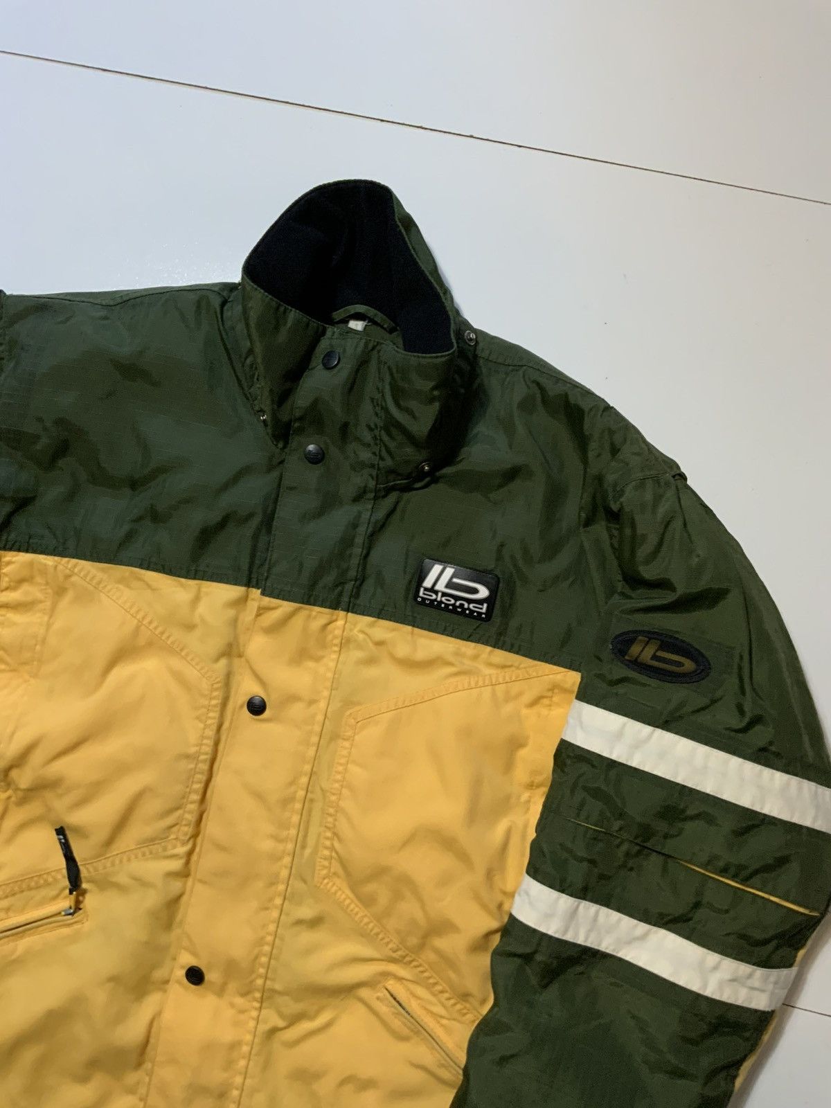 Vintage Vintage 90s Y2K Blond Outerwear Ski Snowboarding Jacket Size US S / EU 44-46 / 1 - 5 Thumbnail