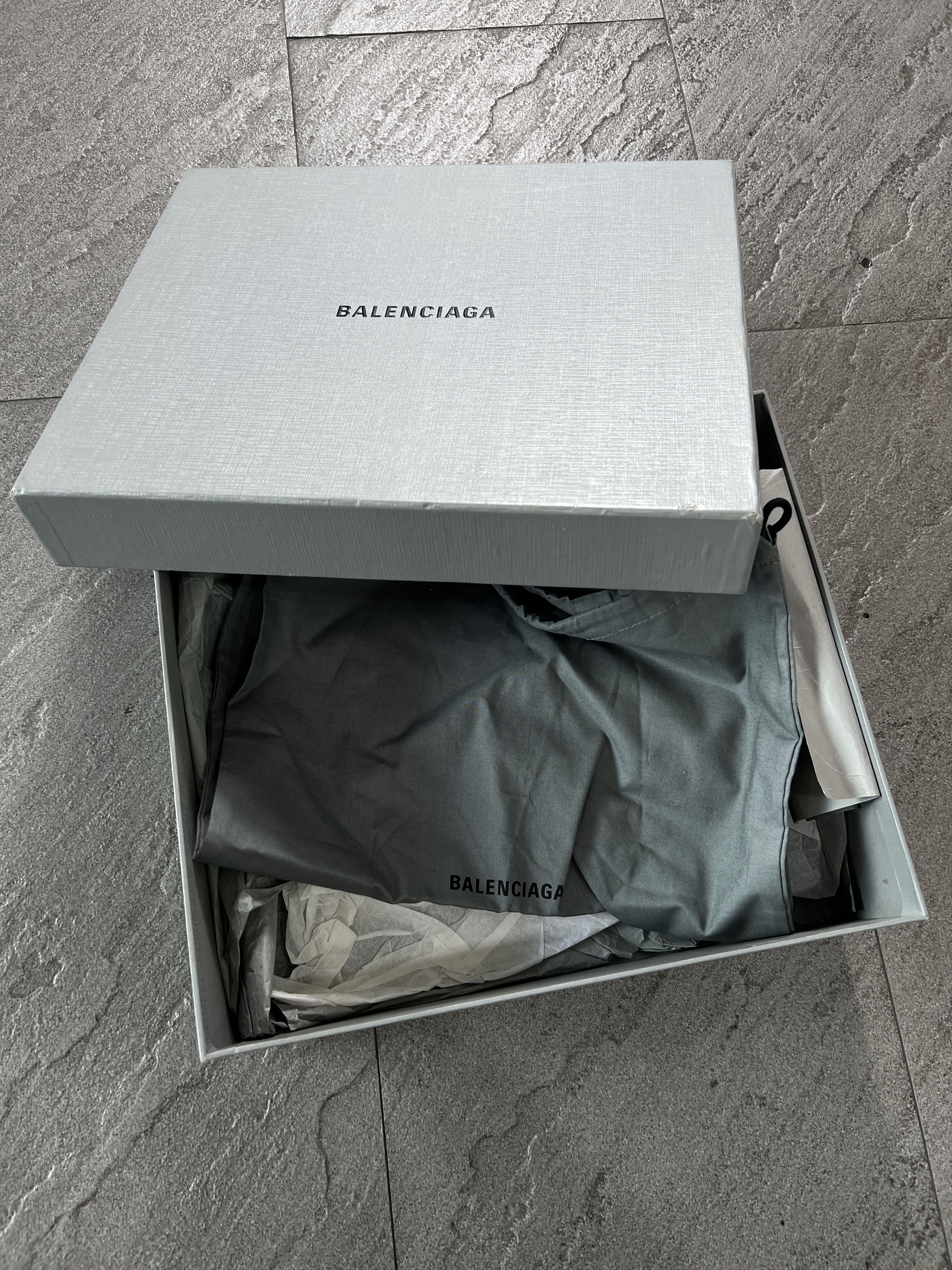 Balenciaga Balenciaga BB Logo Square Toe Ankle Boots White 38 Size US 8 / IT 38 - 10 Thumbnail