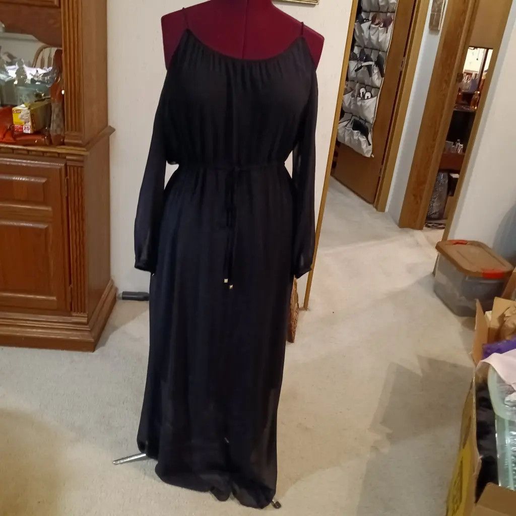 Calvin Klein Calvin Klein Black Cold-Shoulder Maxi Dress – Size L (NWT) Size L / US 10 / IT 46 - 1 Thumbnail