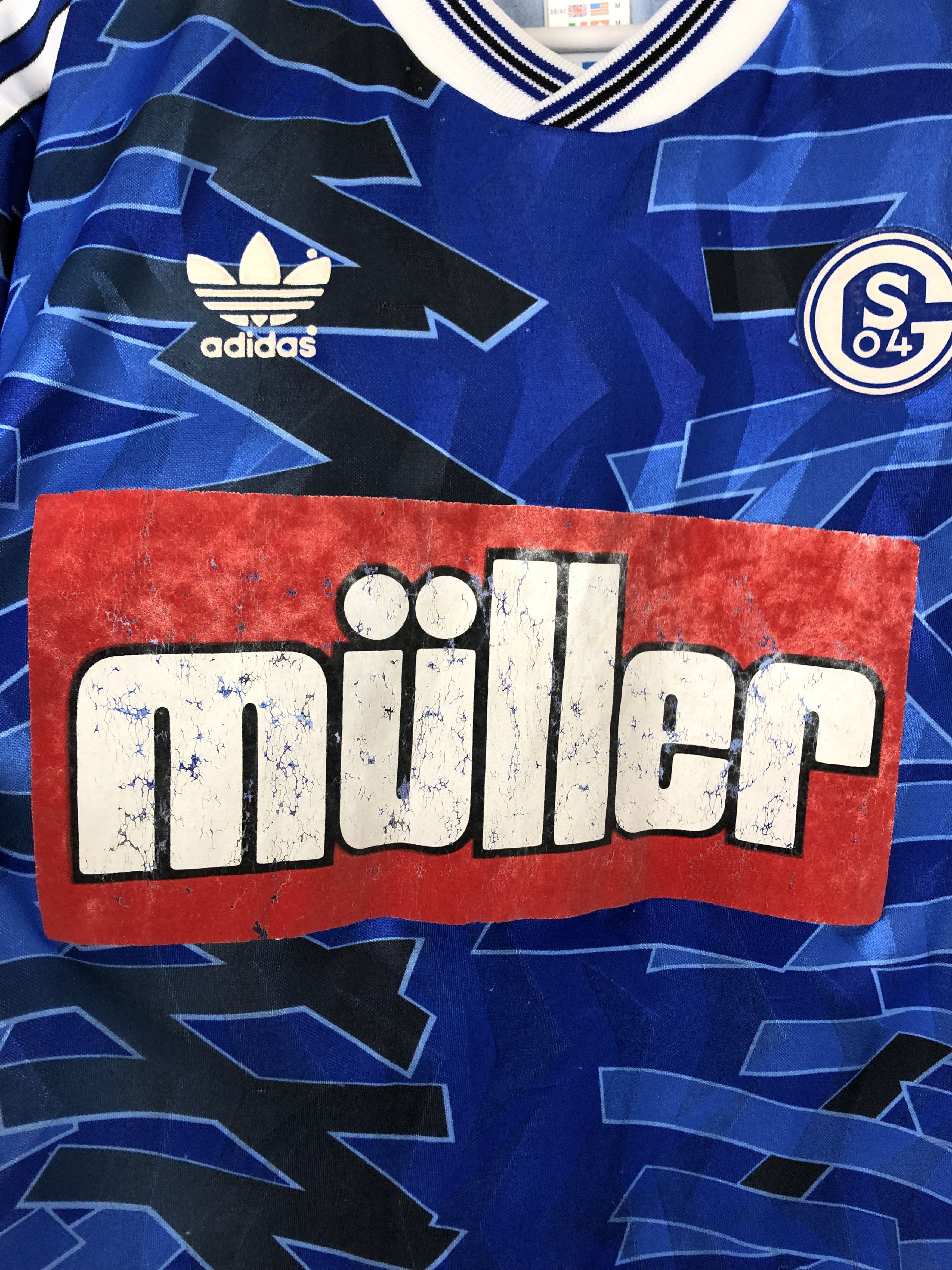 Adidas FC Schalke 04 Home football shirt 1993 Soccer Adidas Jersey Size US M / EU 48-50 / 2 - 3 Thumbnail