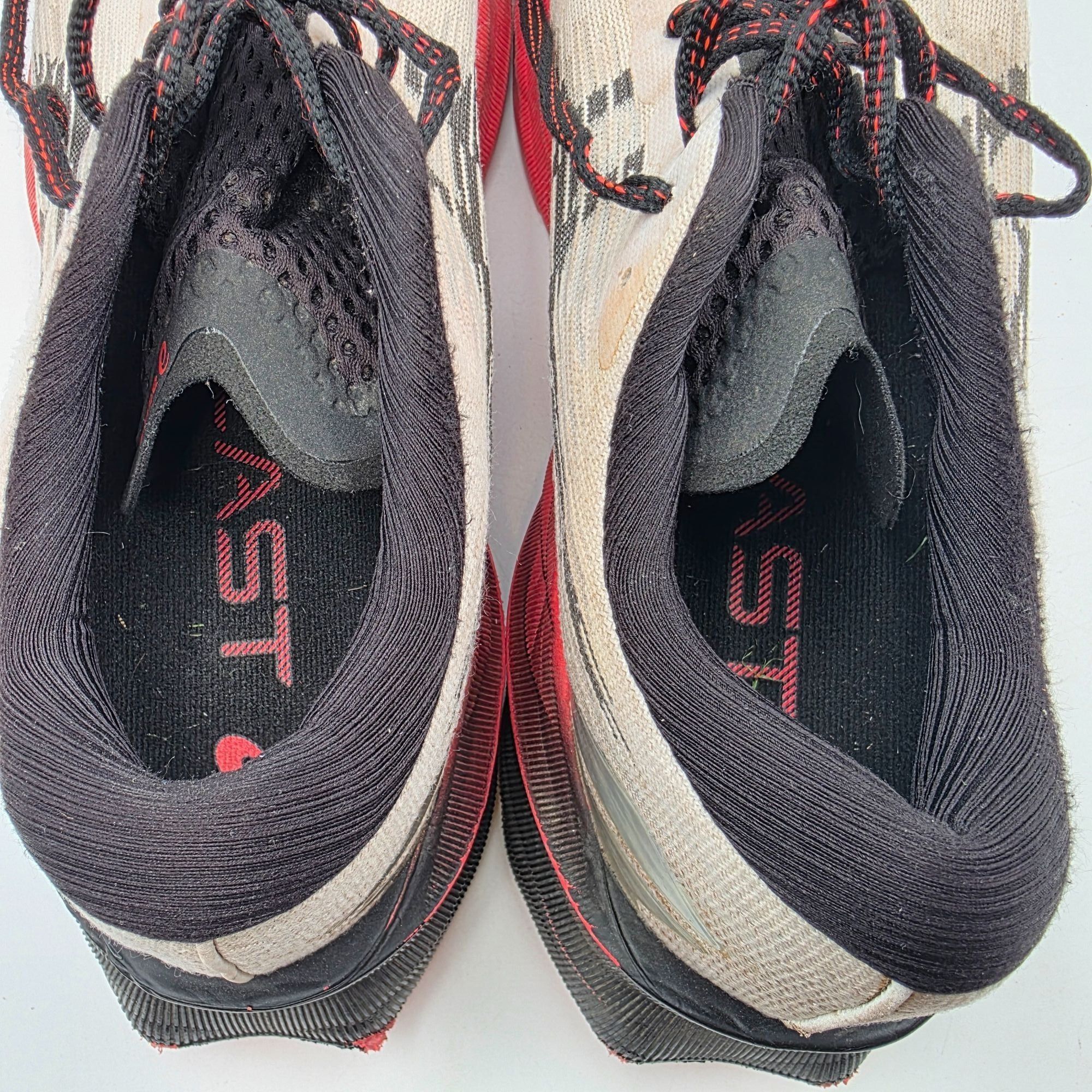 Asics Asics Novablast 3 Mens Size 9 Running Shoes Black Red Lightw Size US 9 / EU 42 - 5 Thumbnail