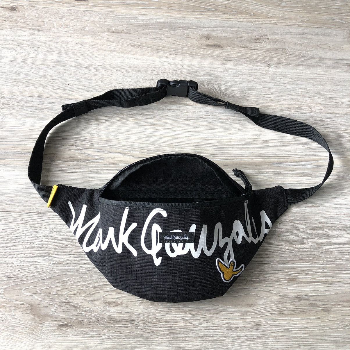 Japanese Brand ART BY MARK GONZALES Crossbody Bag Size ONE SIZE - 4 Thumbnail