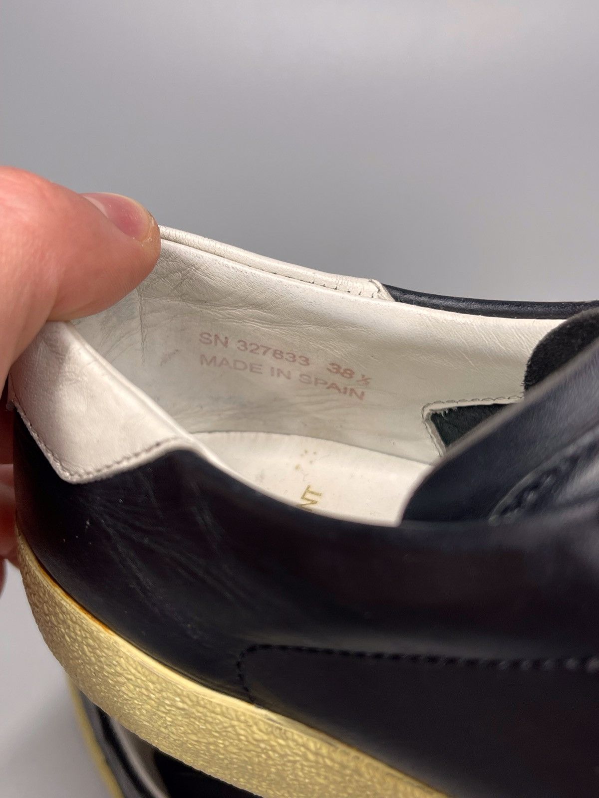 Saint Laurent Paris Saint Laurent Paris Leather Low-Top Sneakers SL/06 Size US 8.5 / IT 38.5 - 6 Thumbnail