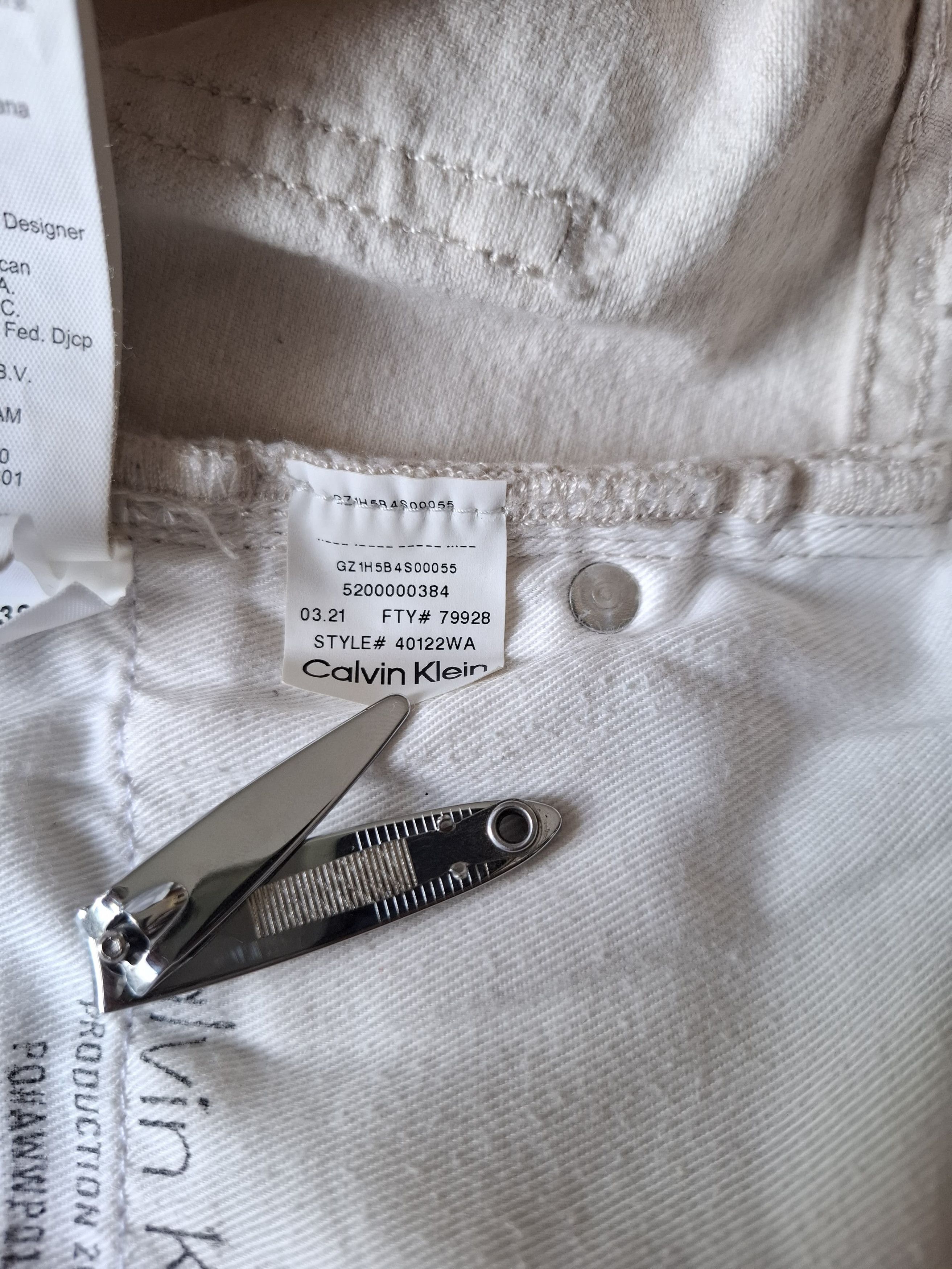 Calvin Klein Calvin Klein x heron Preston broken white jeans Size US 31 - 7 Thumbnail