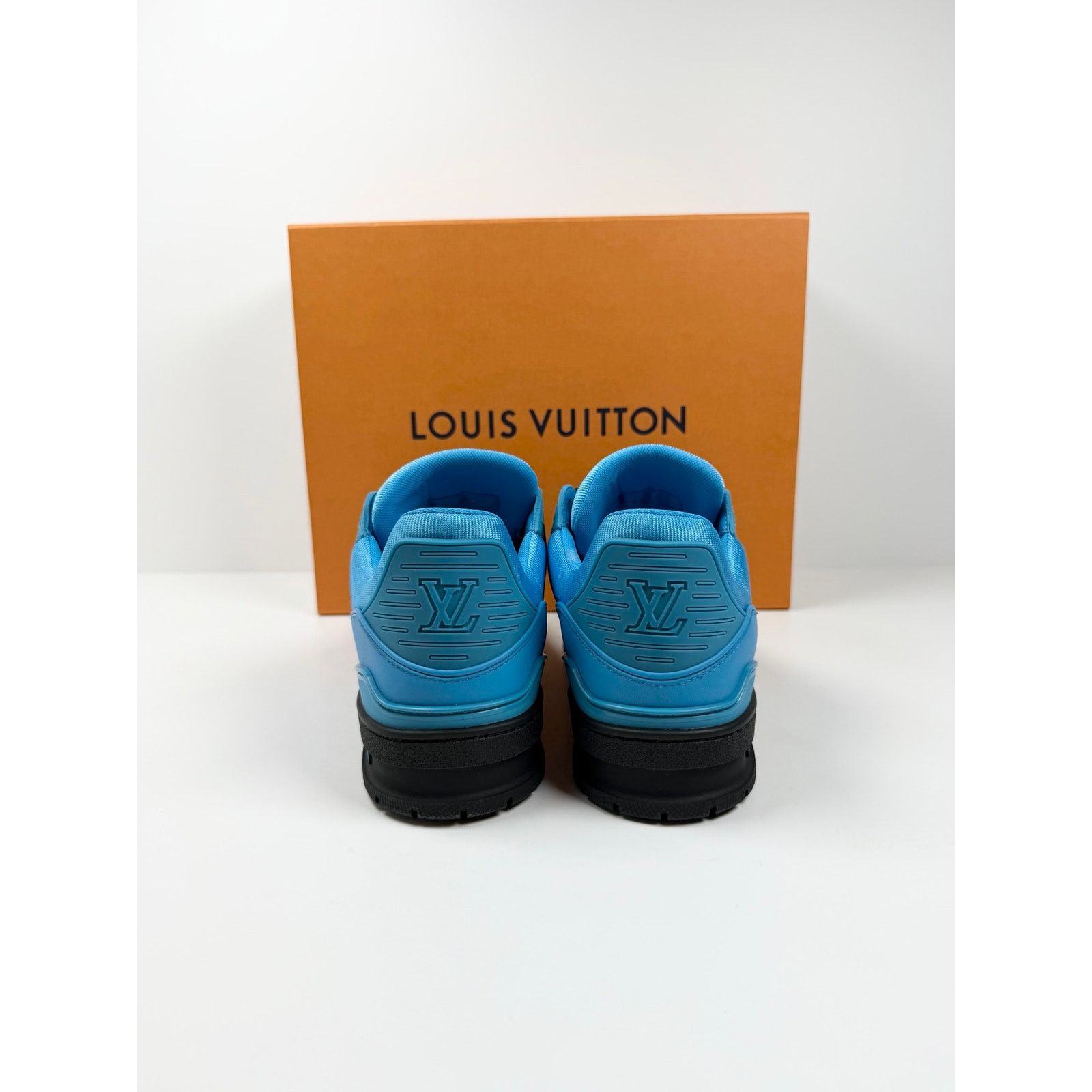 Louis Vuitton Size 7LV/8US - Louis Vuitton Leather Blue Sneakers NEW Size US 8 / EU 41 - 4 Thumbnail