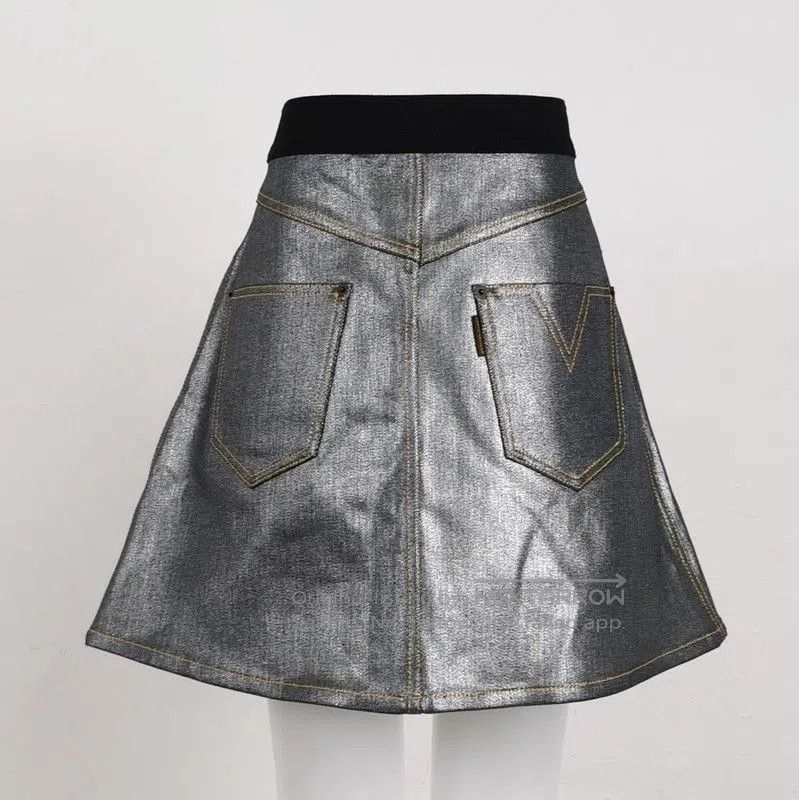 Louis Vuitton Louis Vuitton Stylish Cotton Denim Skirt. Size US 38 / EU 54 - 2 Thumbnail