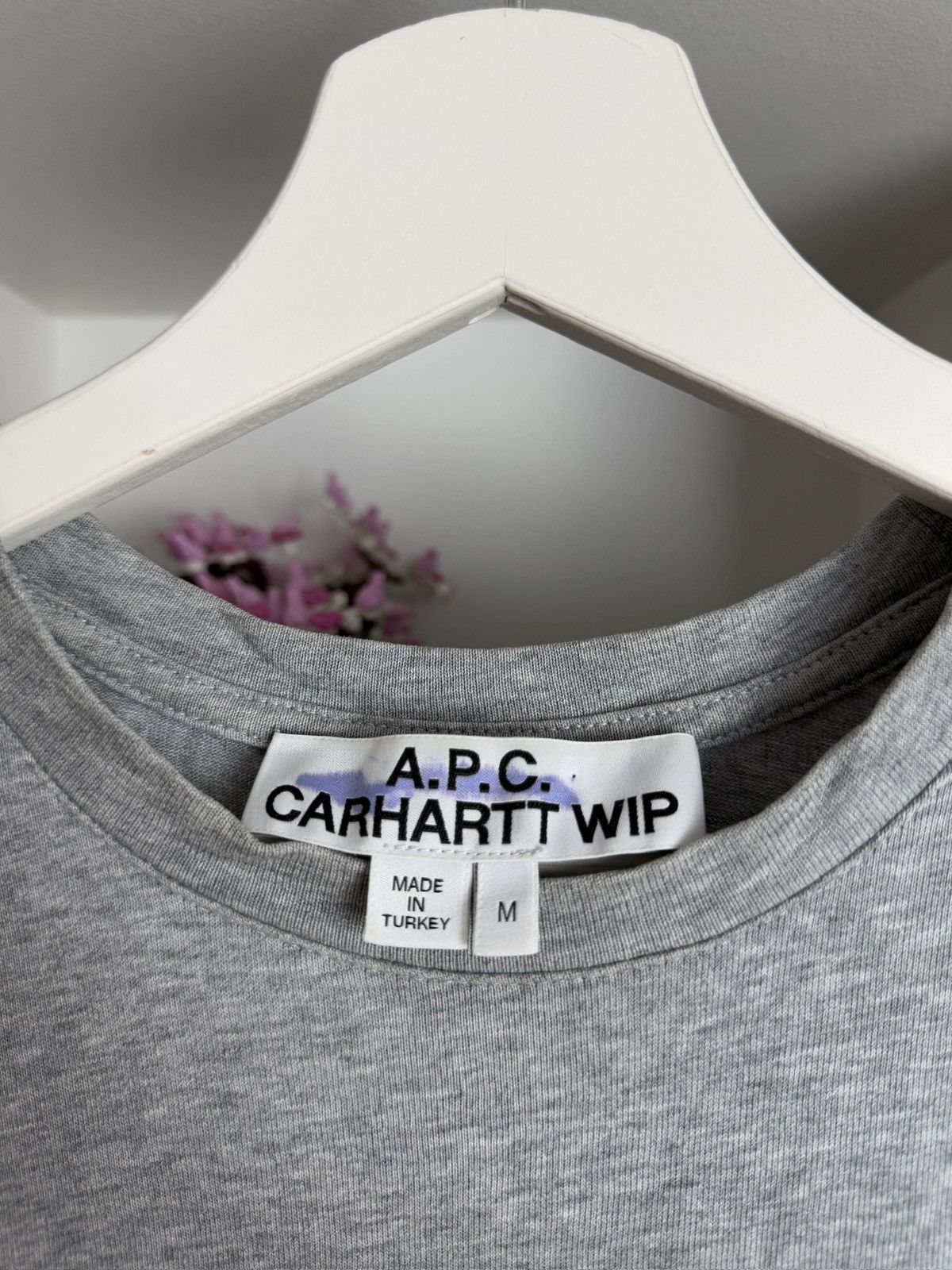 A.P.C. × Carhartt A.P.C. x Carhartt small logo grey t-shirt M streetwear skate Size US M / EU 48-50 / 2 - 4 Thumbnail