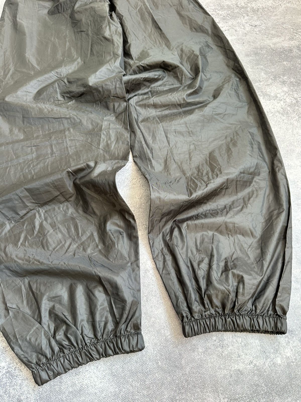 Japanese Brand Japanese Nylon Metal Type Carbon Black Baggy Pants Rare y2k Size US 33 - 12 Thumbnail