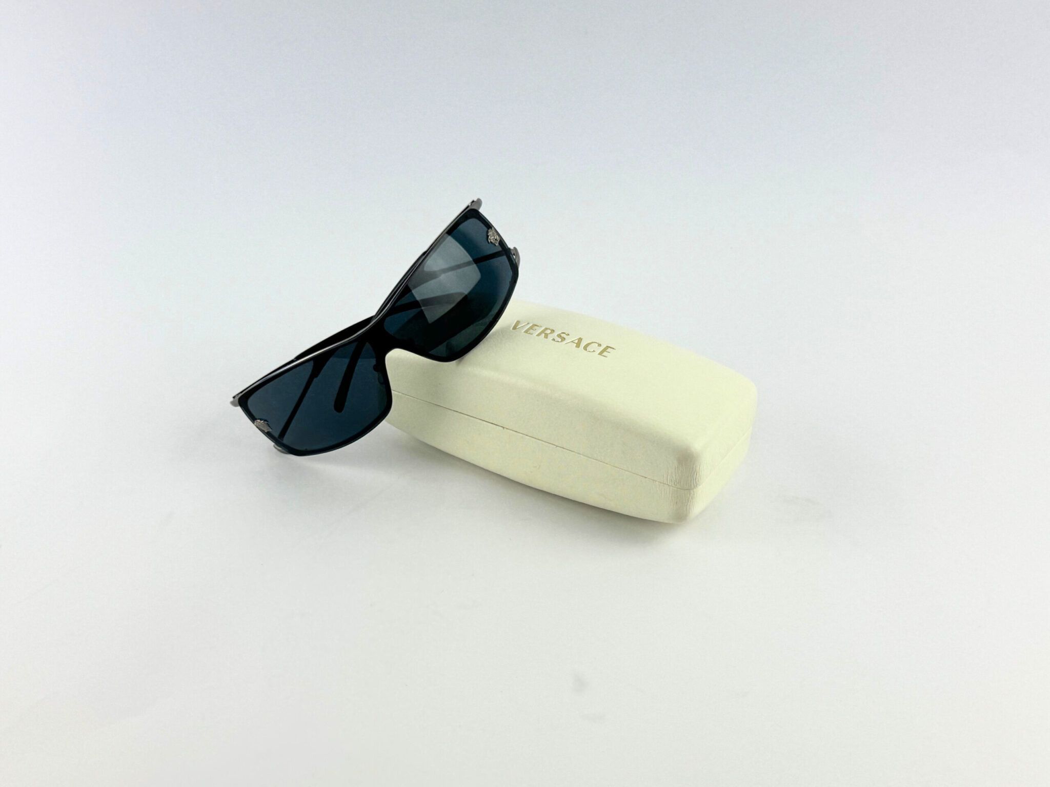 Versace VERSACE 2048 BLACK SHIELD SUNGLASSES Size ONE SIZE - 6 Thumbnail