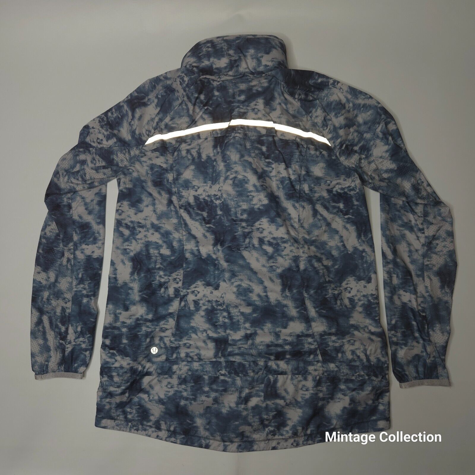 Lululemon Lululemon Miss Misty Jacket Windbreaker Blue Tie Dye Sz 10 Size L / US 10 / IT 46 - 10 Thumbnail