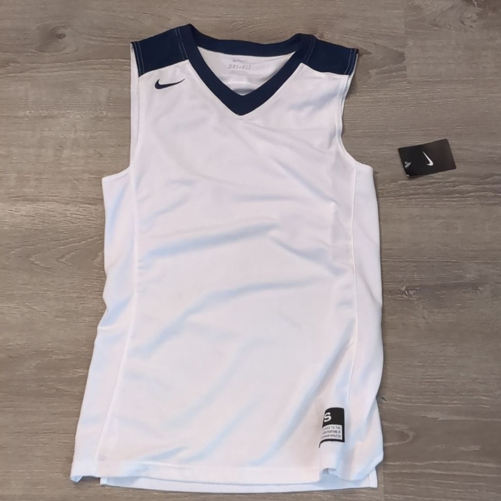 Nike Nike basketball tank size small Size US S / EU 44-46 / 1 - 1 Thumbnail