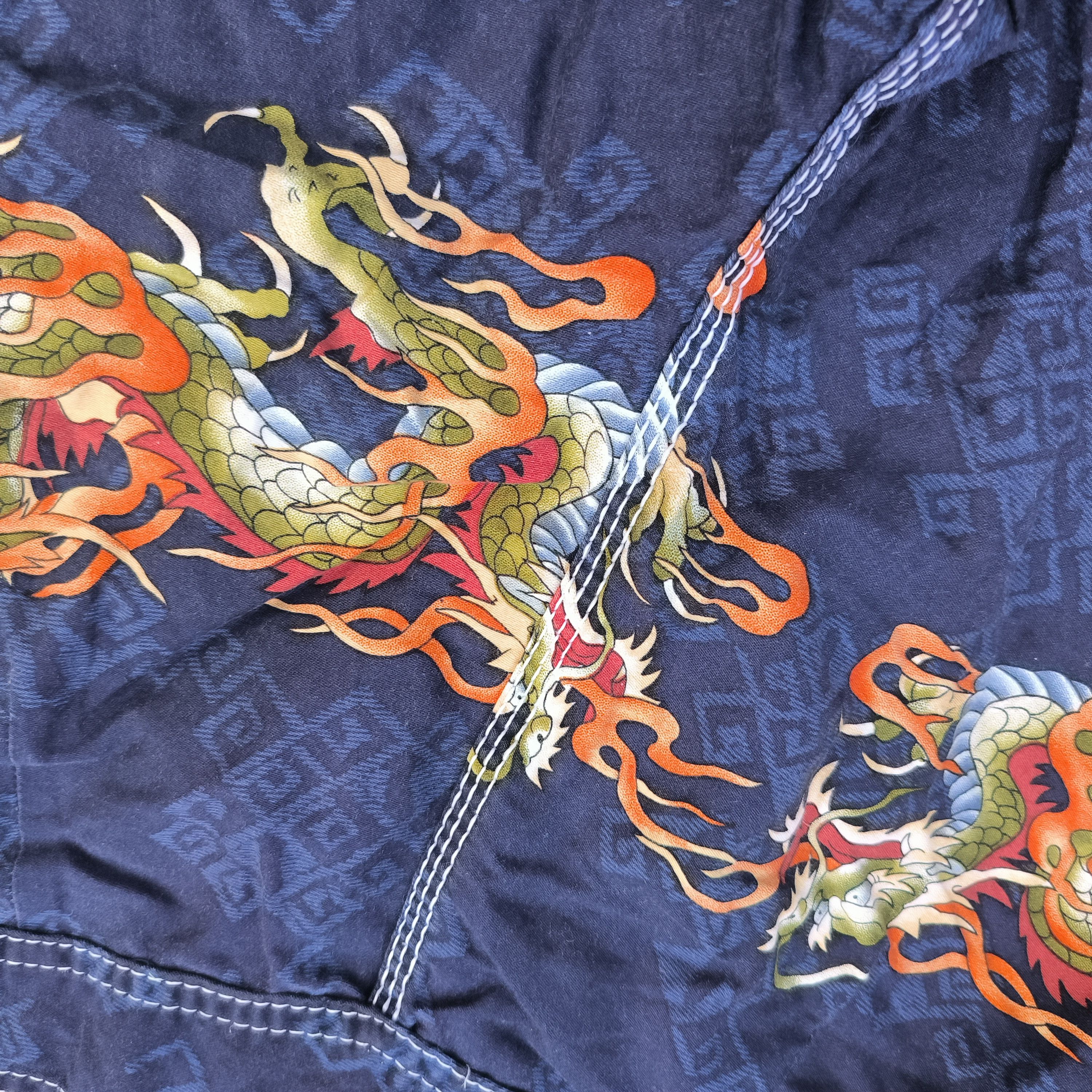 Billabong Vintage 2000s Billabong Dragon Boardshorts Size US 30 / EU 46 - 4 Thumbnail
