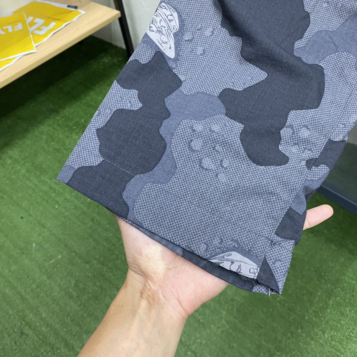 Jun Takahashi Undercover X GU Military UFO Camouflage Cargo Pants Size US 29 - 8 Thumbnail