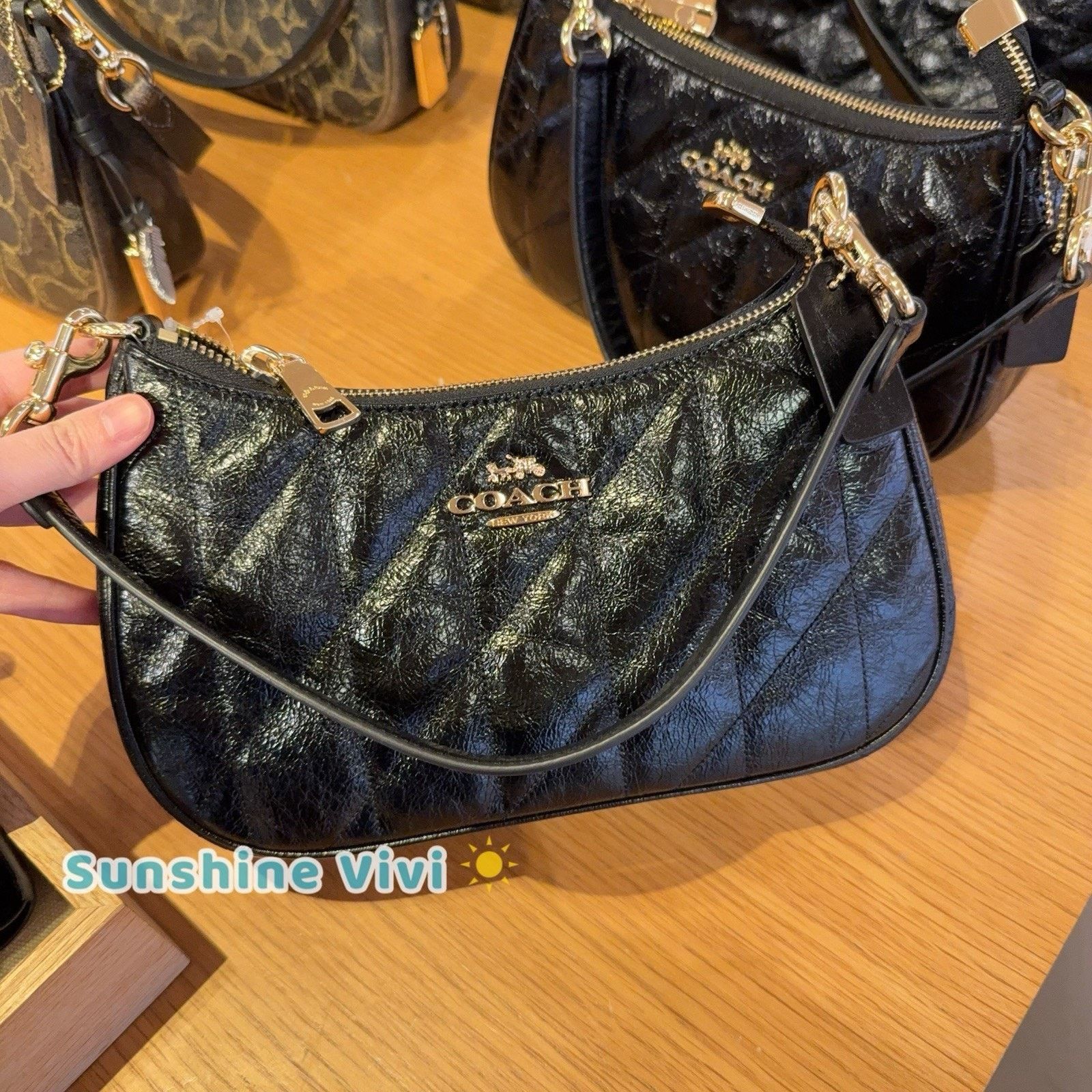 Coach NWT Coach CDY83 Teri Shoulder Bag Gold/Black Crinkle leather Size ONE SIZE - 2 Thumbnail