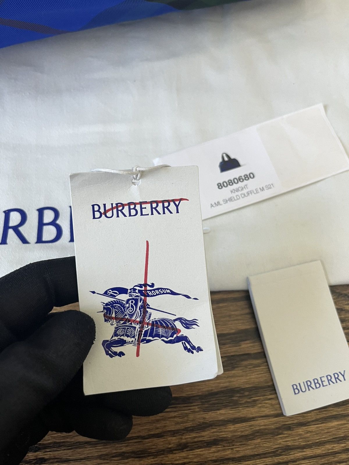 Burberry Burberry Medium Shield Duffle Bag Size ONE SIZE - 20 Thumbnail