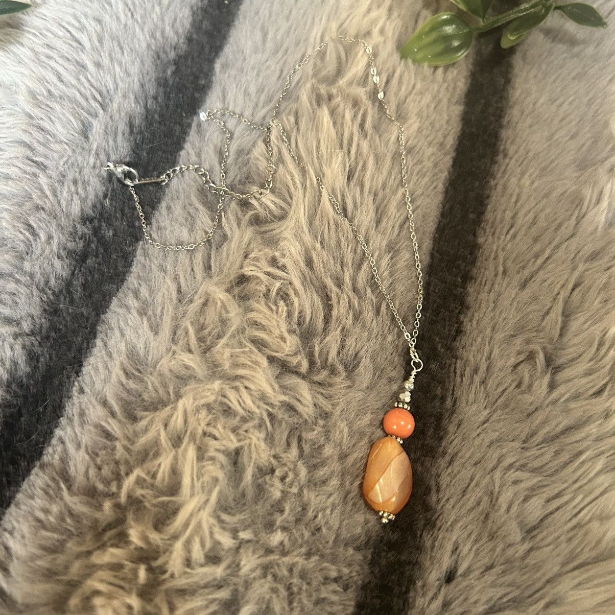 Handmade Handcrafted vintage carnelian agate beaded pendant necklace Size ONE SIZE - 6 Thumbnail