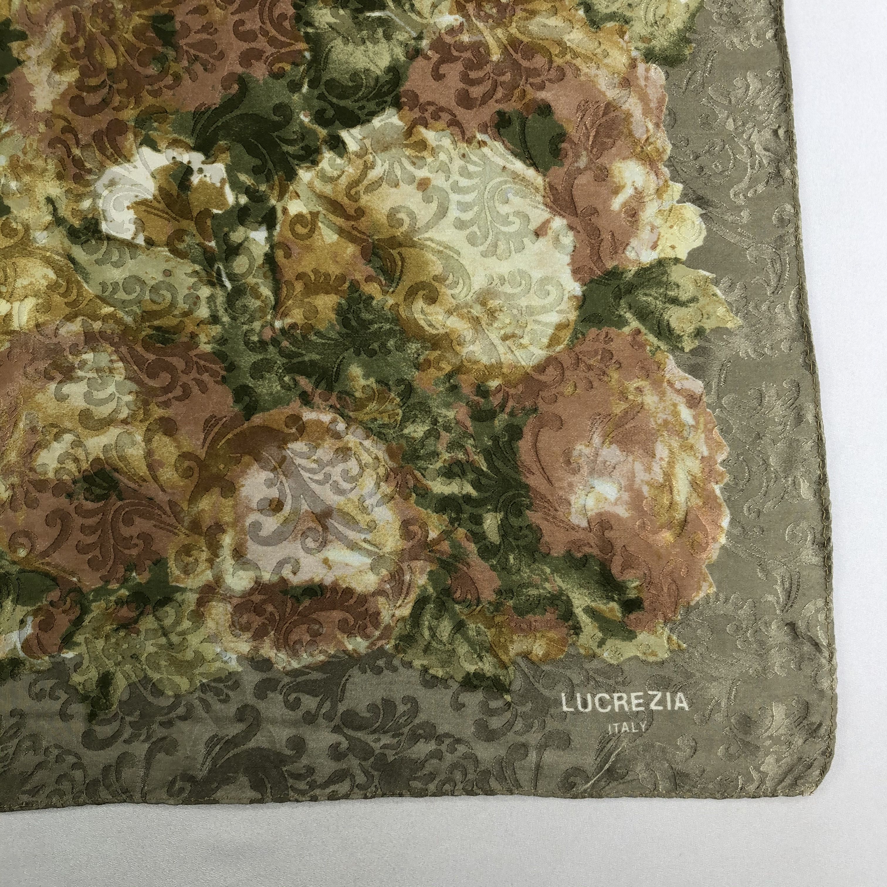 Vintage Vintage Lucrezia Silk Scarf Size ONE SIZE - 4 Thumbnail