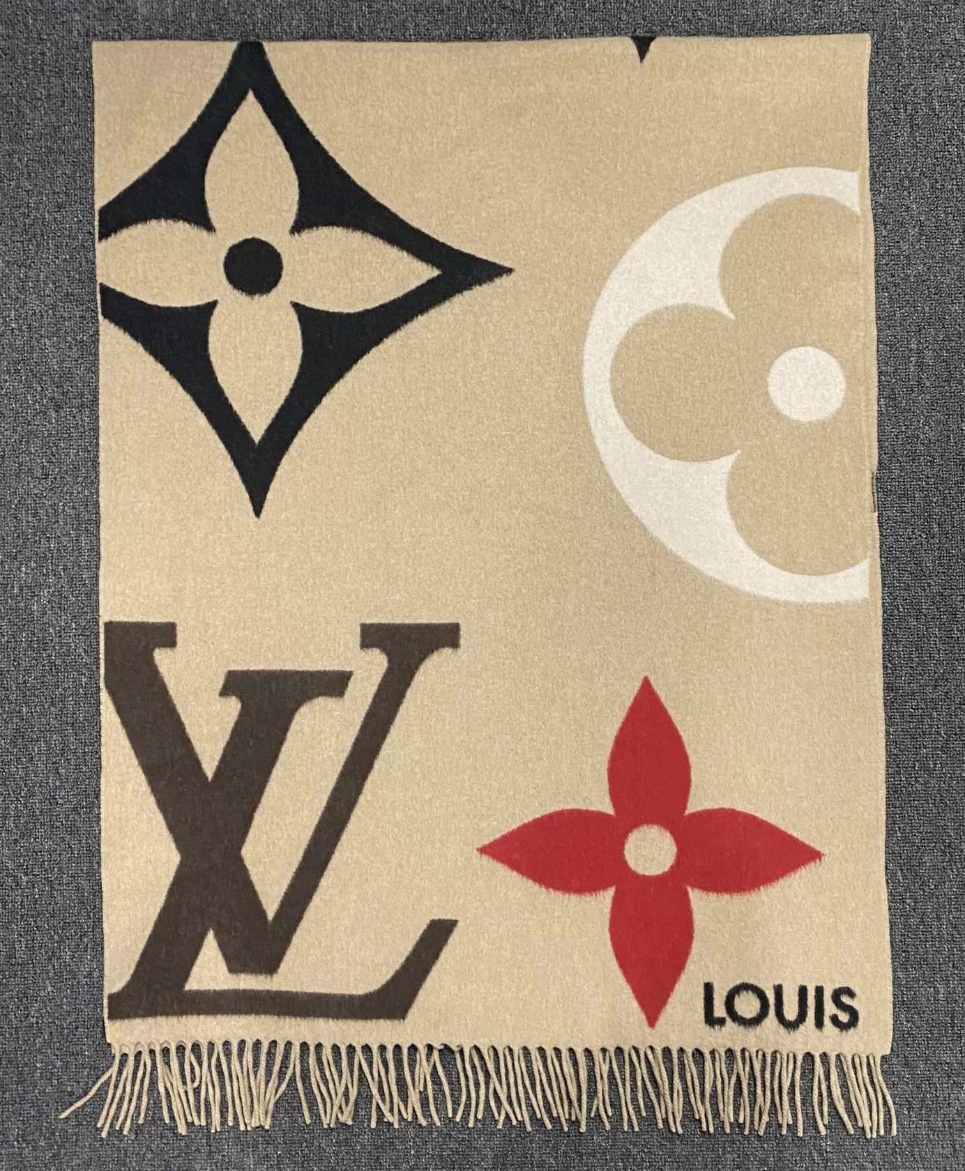 Louis Vuitton LV all-over print Milky Tea cashmere/wool scarf 99 new Size ONE SIZE - 1 Thumbnail