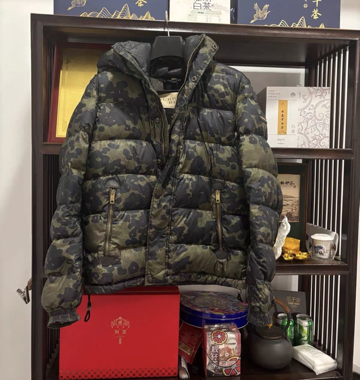 Burberry Burberry Down Jacket J2 Size US M / EU 48-50 / 2 - 1 Thumbnail