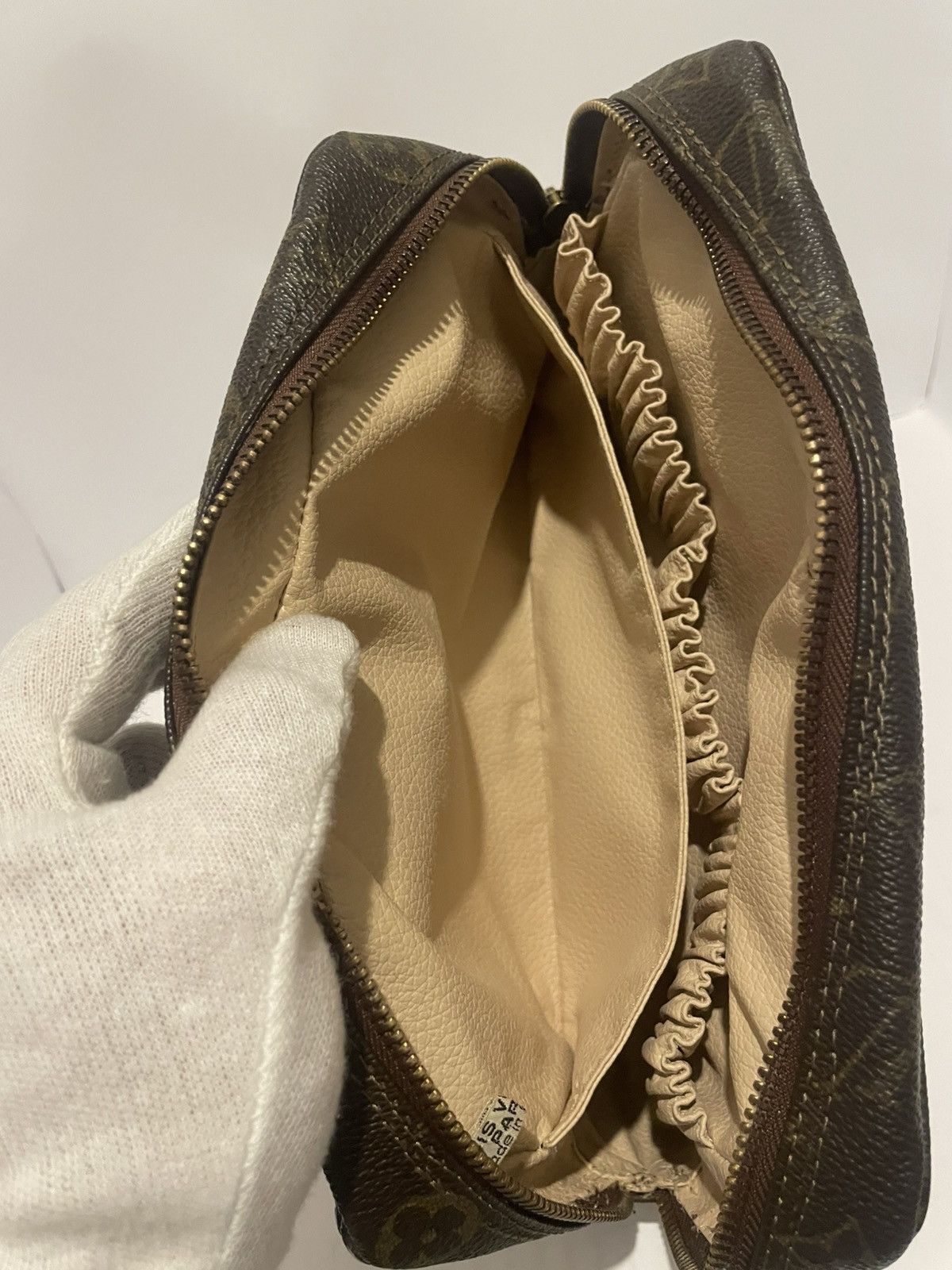 Louis Vuitton Louis Vuitton Trousse Toilette 23 Interno Beige Size ONE SIZE - 16 Thumbnail