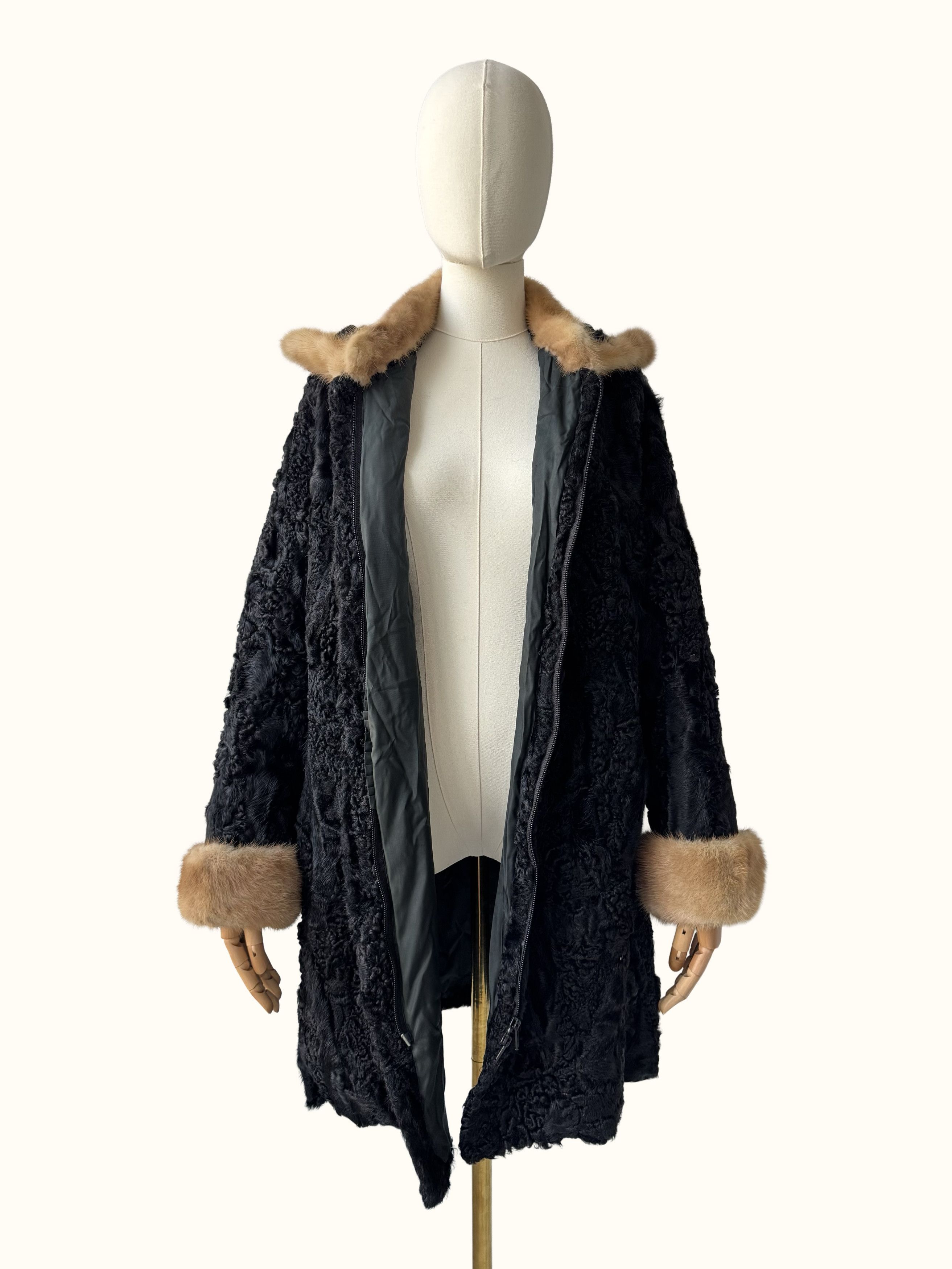 Vintage Vintage Real Fur Hooded Coat Size L / US 10 / IT 46 - 4 Thumbnail