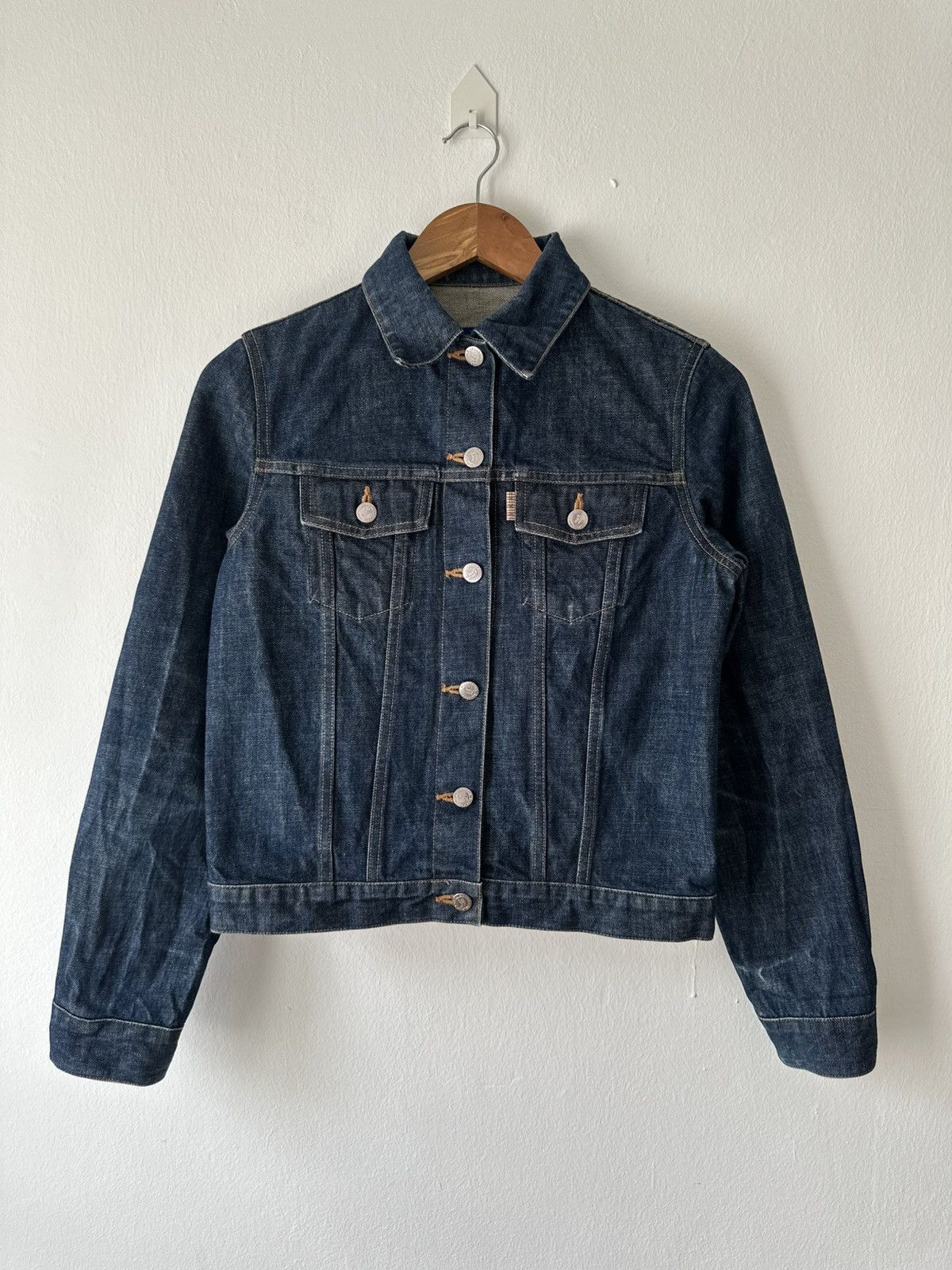Burberry Vintage Burberry Blue Label Denim Jacket Size M / US 6-8 / IT 42-44 - 1 Thumbnail