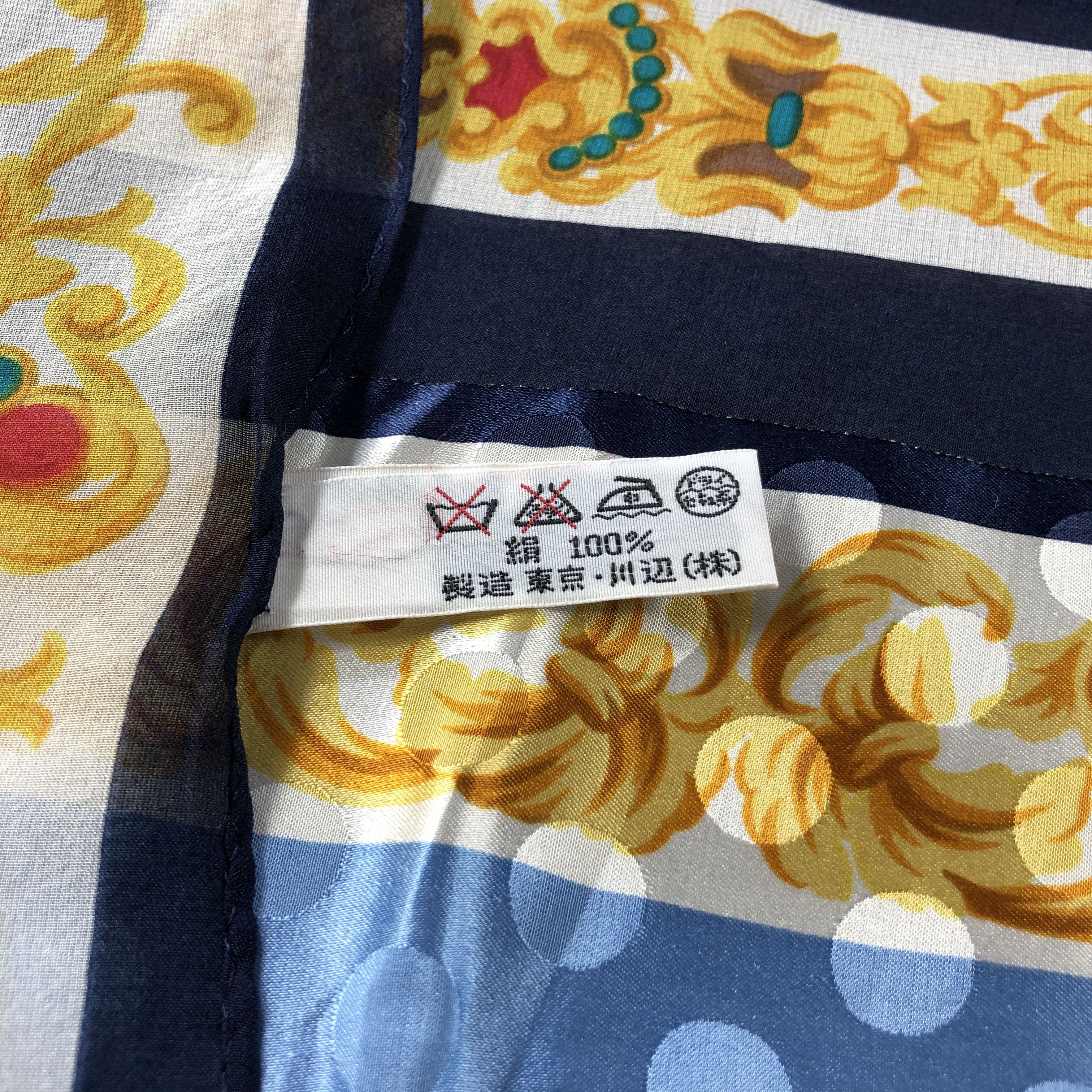 Japanese Brand Valentino Garavani Luxury Silk Scarf M1172 Size ONE SIZE - 6 Thumbnail