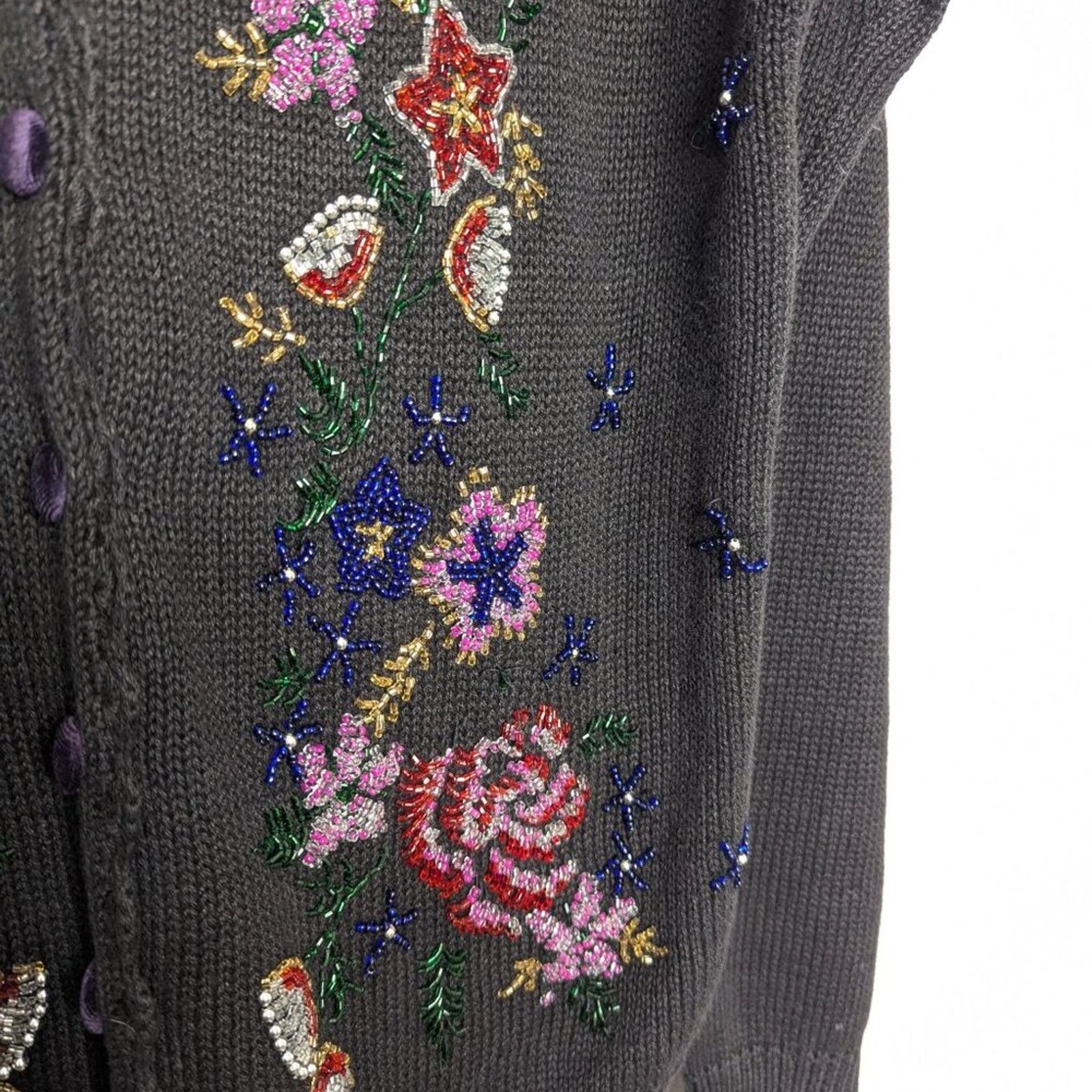 Vintage Vintage Black V-Neck Long Sleeve Floral Beaded Cardigan Size S / US 4 / IT 40 - 9 Thumbnail