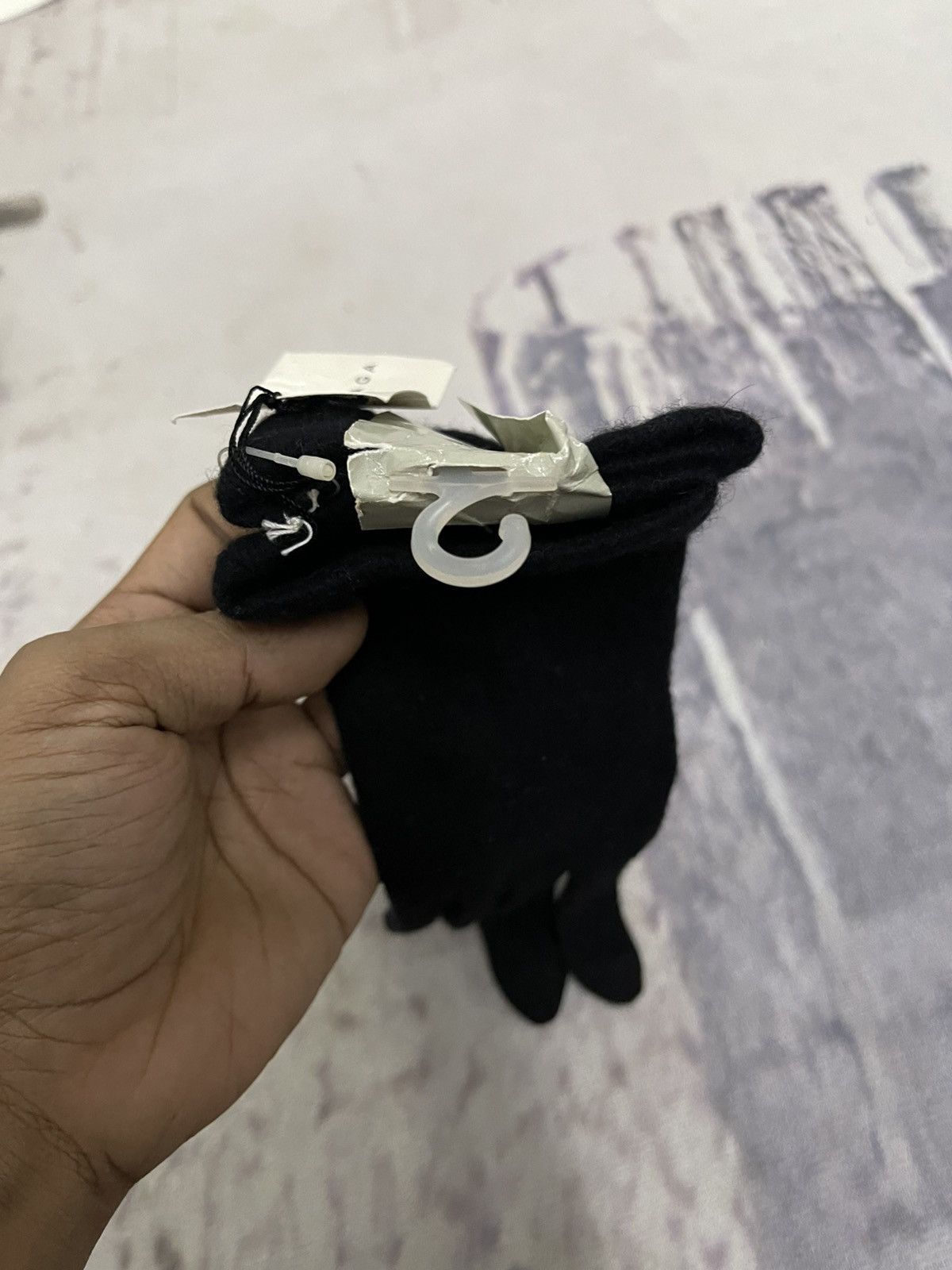 Balenciaga 90s BALENCIAGA PARIS WOOL GLOVE NOS Size ONE SIZE - 3 Thumbnail
