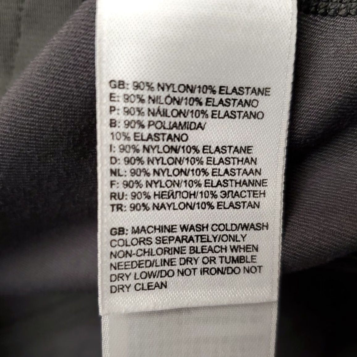 The North Face VINTAGE The North Face Jacket Womens XS Gray Full Zip Vaporwick Performance Nylon Tech Blend Size XS / US 0-2 / IT 36-38 - 6 Thumbnail