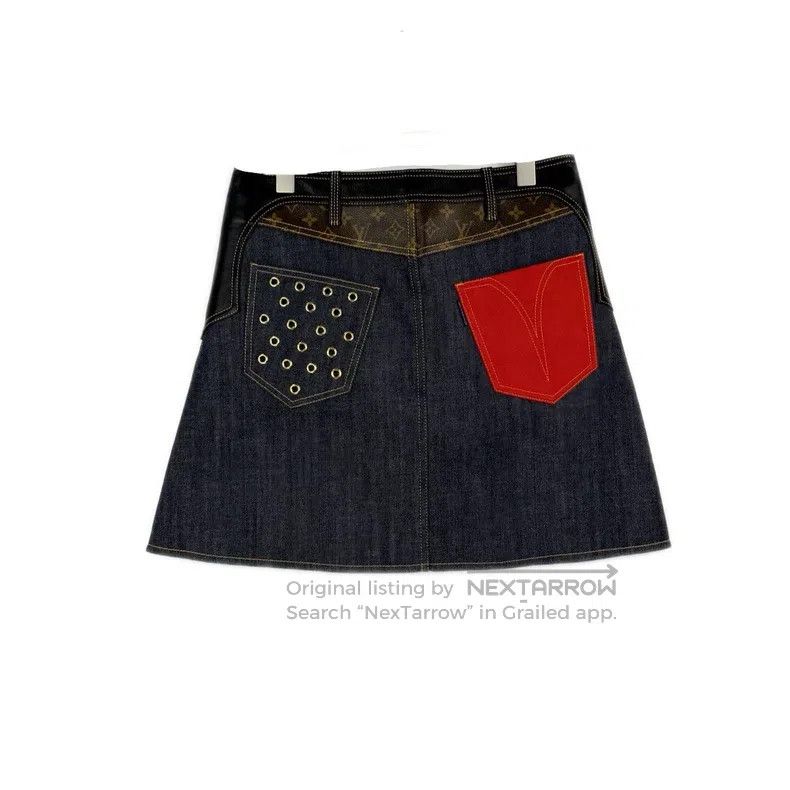 Louis Vuitton Louis Vuitton Denim Skirt with Gold Button and Blue Old Fl Size 33" - 2 Thumbnail